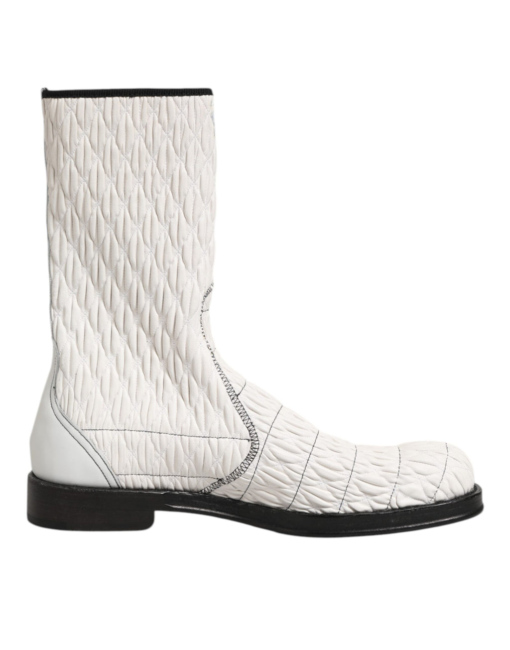 Bottes mi-mollet en cuir d'agneau blanc Dolce & Gabbana, chaussures élégantes avec talons et design sophistiqué.