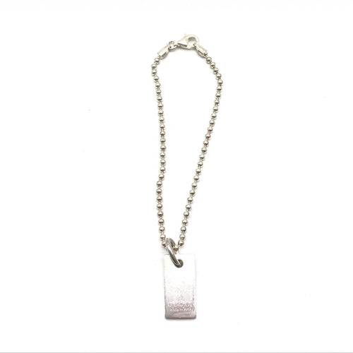 Collier gucci en argent sterling 925 avec chaîne à billes argentée et pendentif plaque rectangulaire