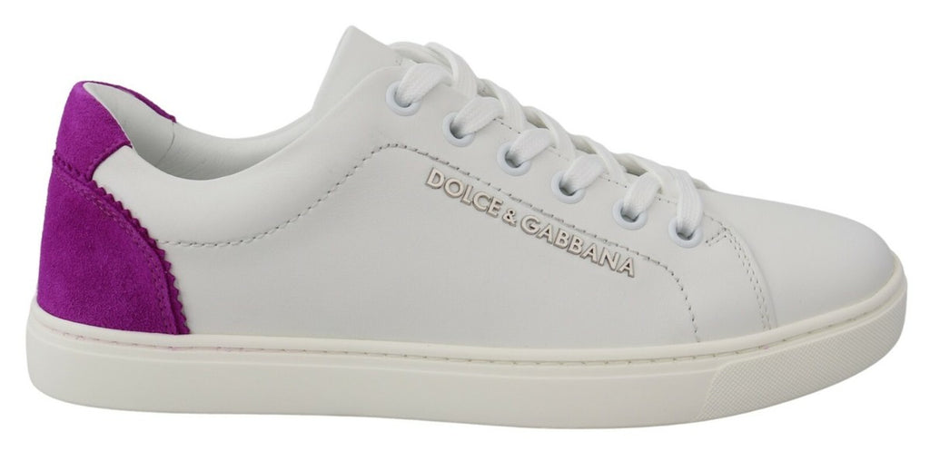 Chaussures basses en cuir suédé blanc Dolce & Gabbana, baskets élégantes pour homme, vue de côté avec semelle blanche.