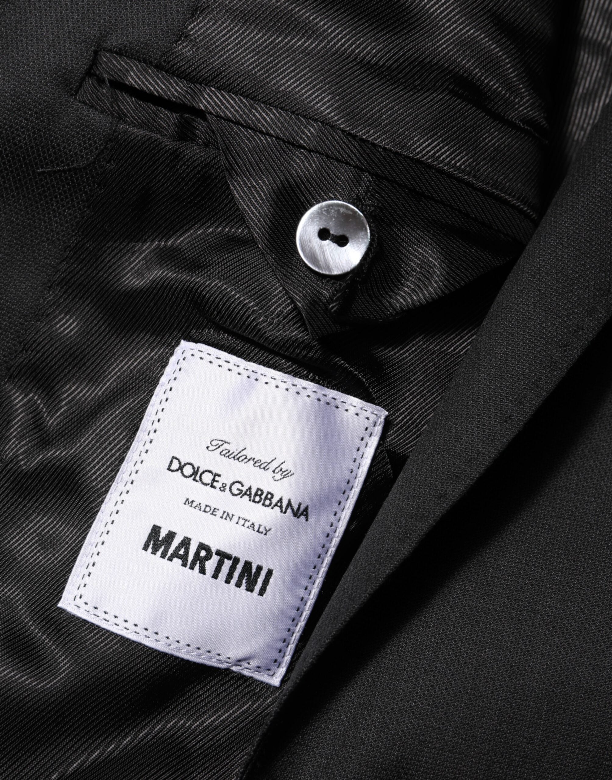 Manteau pour homme Dolce & Gabbana noir à un seul bouton, blazer Martini élégant, visible sur l'image.