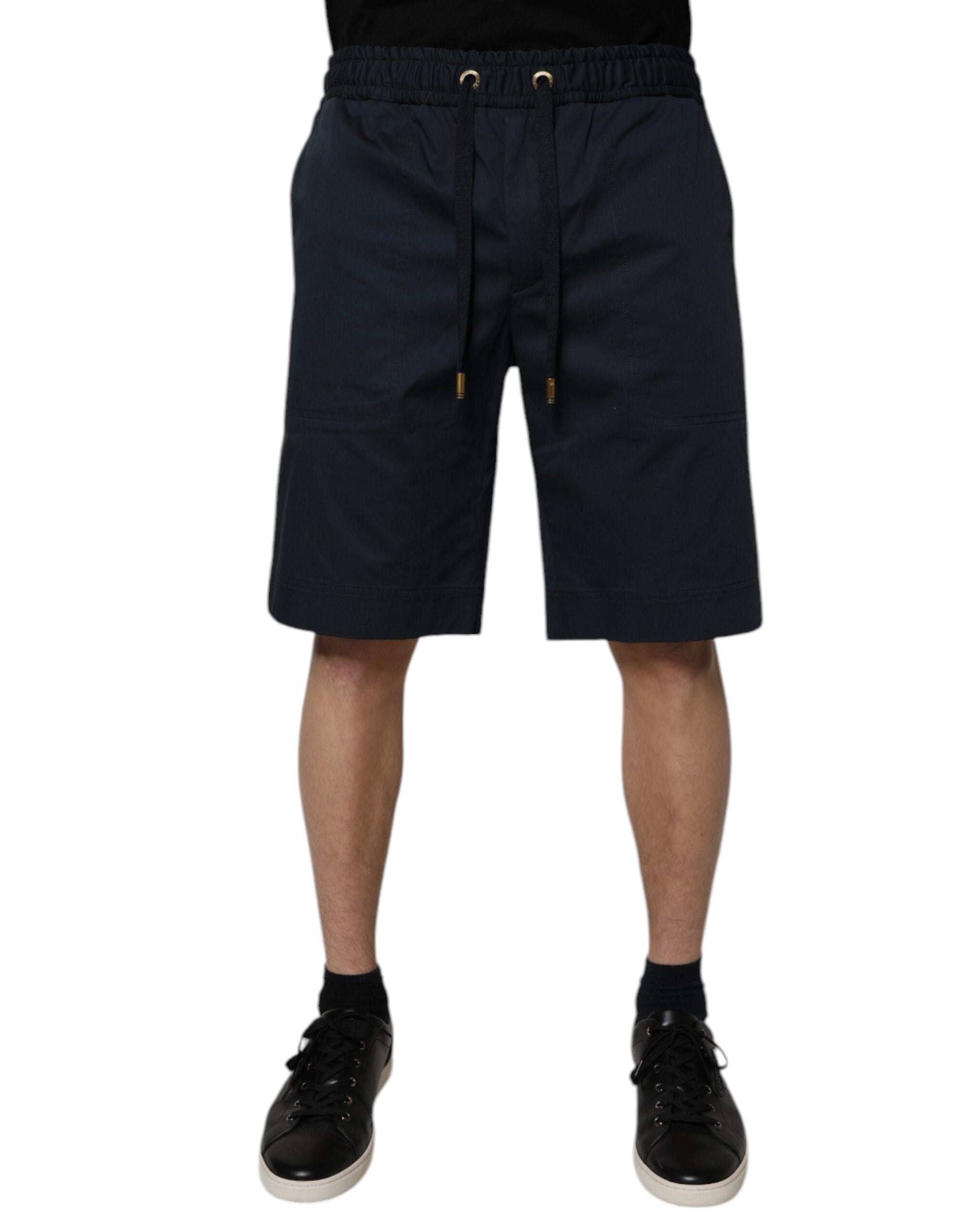 Shorts bermuda en coton stretch bleu marine de Dolce & Gabbana pour homme, vue en gros plan.