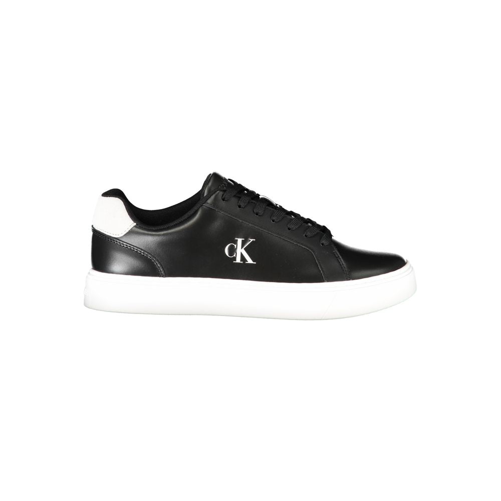 Chaussures de sport noires en polyuréthane de Calvin Klein pour homme, sneakers élégants et modernes.