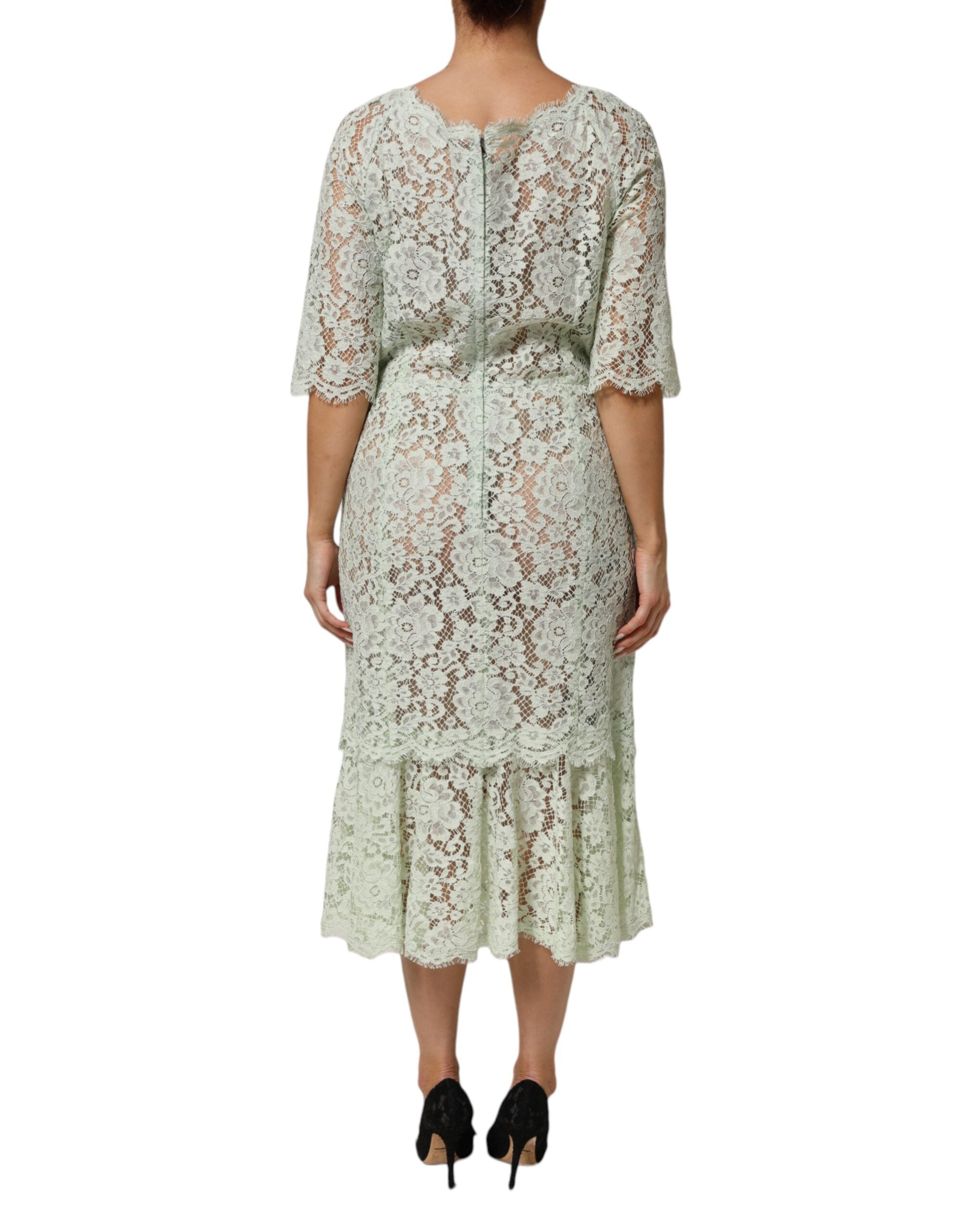 Robe midi en dentelle florale vert menthe de Dolce & Gabbana, détails de broderie délicate et coupe élégante.