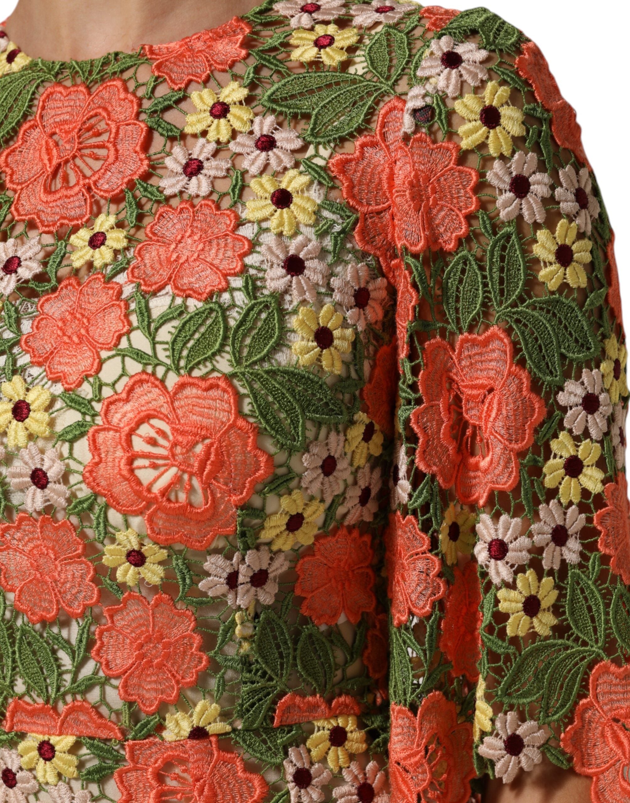 Robe courte à encolure ronde Dolce & Gabbana avec broderie florale multicolore et style A-line.