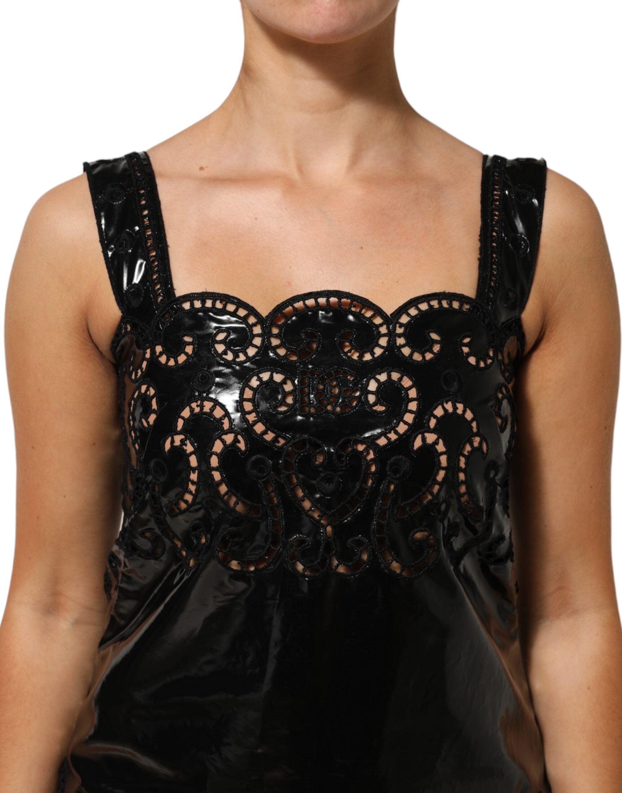 Robe courte noire Dolce & Gabbana à découpe, coupe en ligne A, style robe fourreau élégante et moderne.