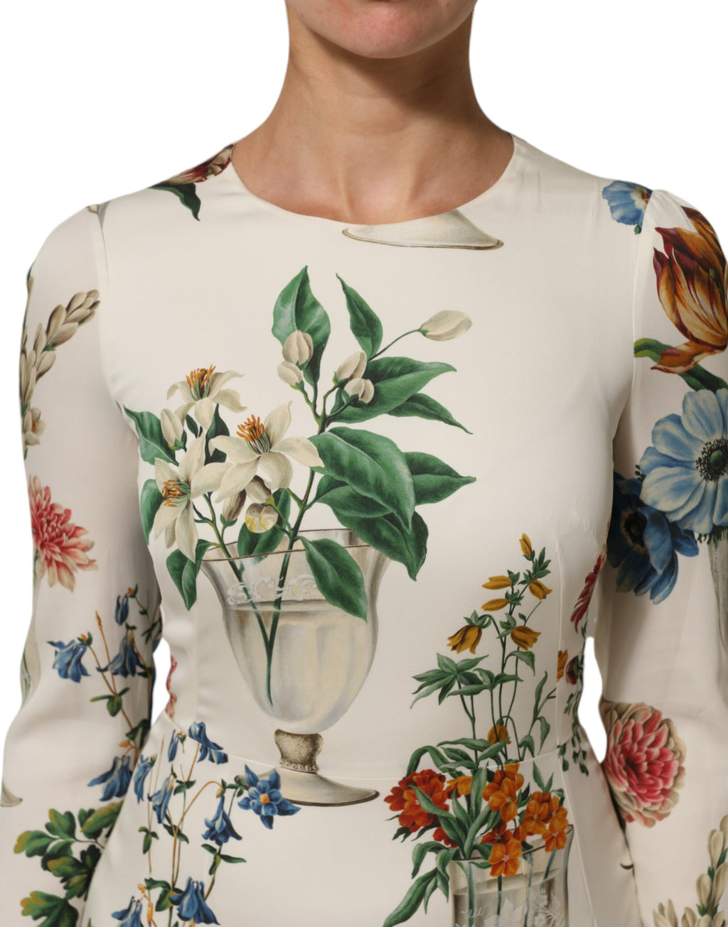 Robe midi en soie blanche à motif floral, Dolce & Gabbana, vêtement élégant avec coupe ajustée et détails raffinés.