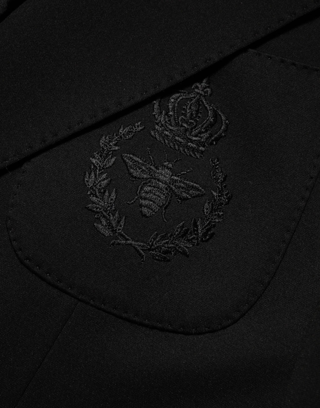 Blazer noir en viscose Dolce & Gabbana avec deux boutons, veste élégante pour homme ou femme.