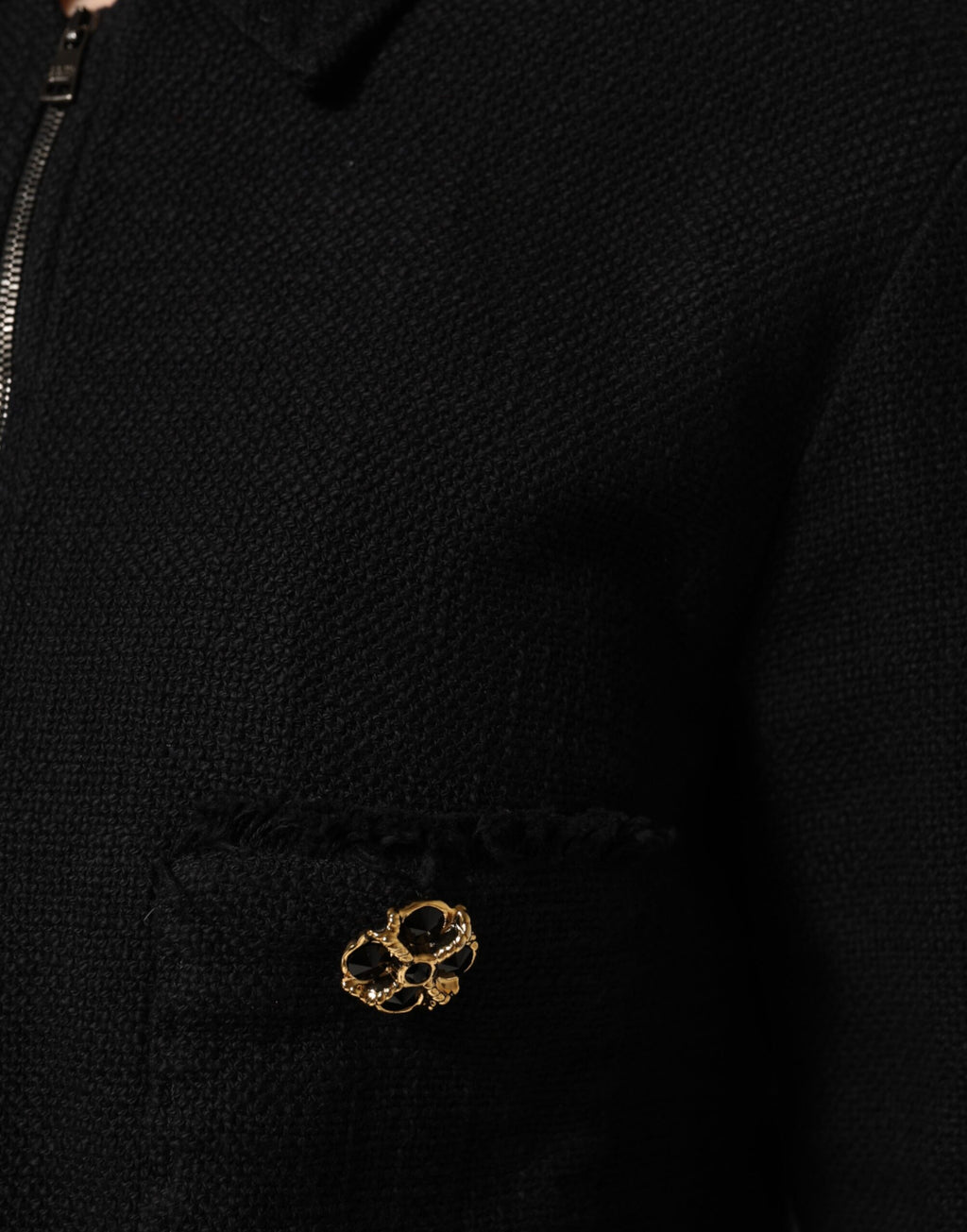 Veste crop noir en coton Dolce & Gabbana avec fermeture éclair complète, détails modernes et style élégant.