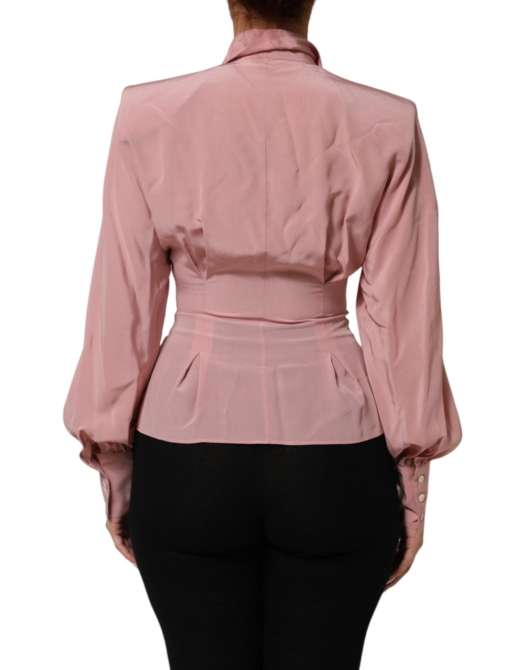 Chemise en soie rose Dolce & Gabbana à col, manches longues, élégante et sophistiquée, vue de face.