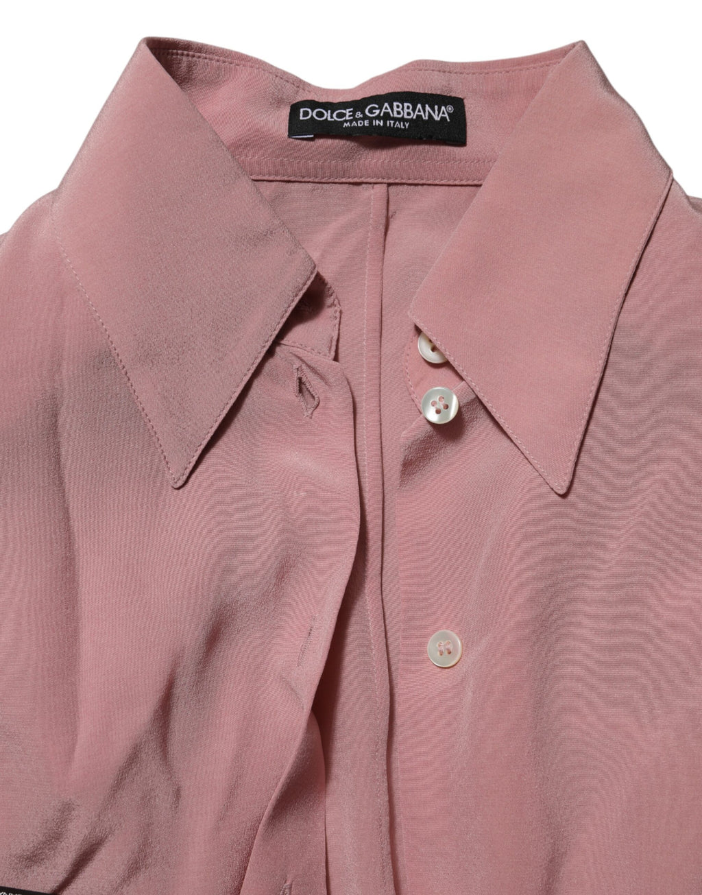 Chemise Dolce & Gabbana en soie rose à col et manches longues, élégante avec détails raffinés.
