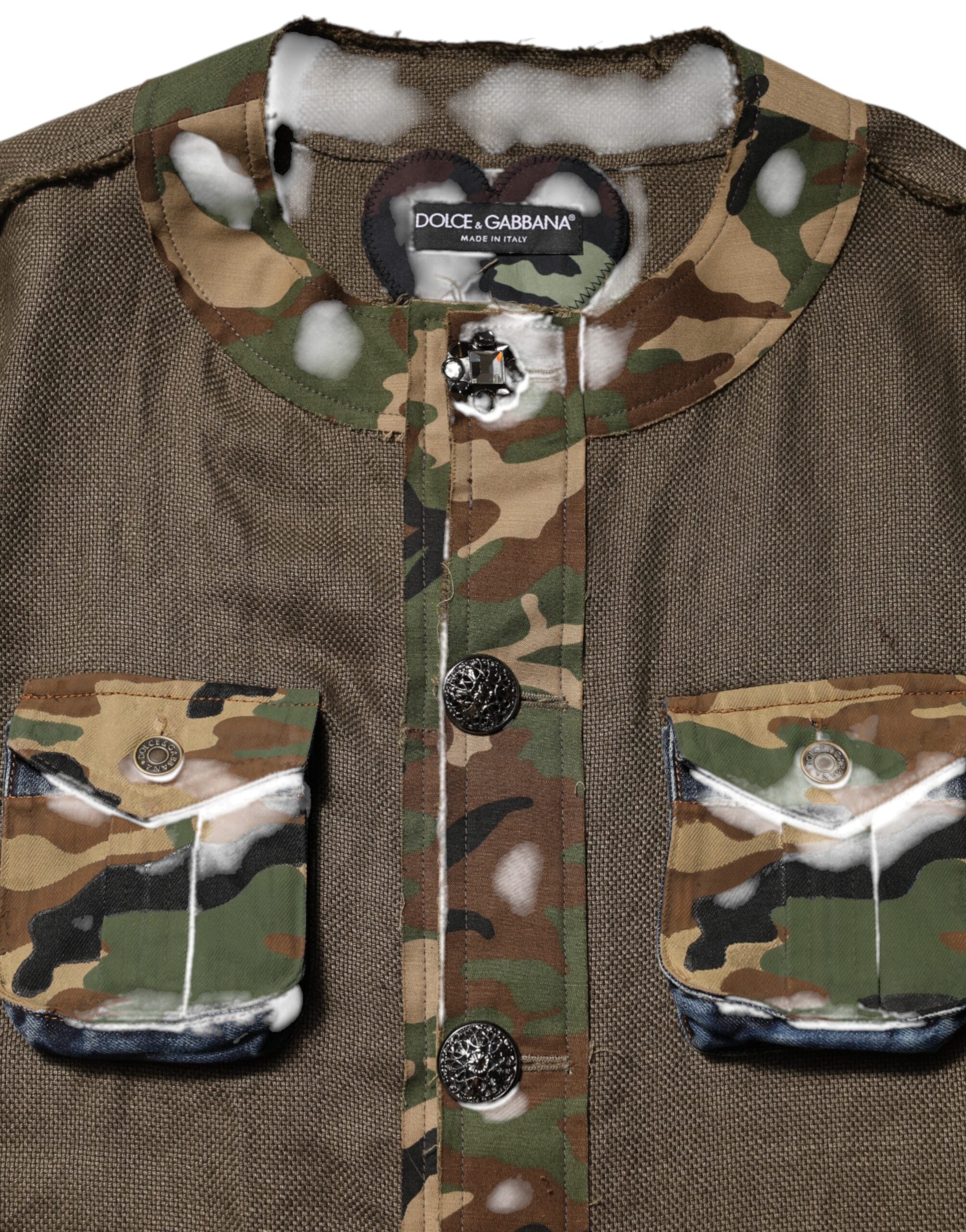 Veste en lin camouflage marron de Dolce & Gabbana avec boutons, style décontracté et tendance, vue de face.