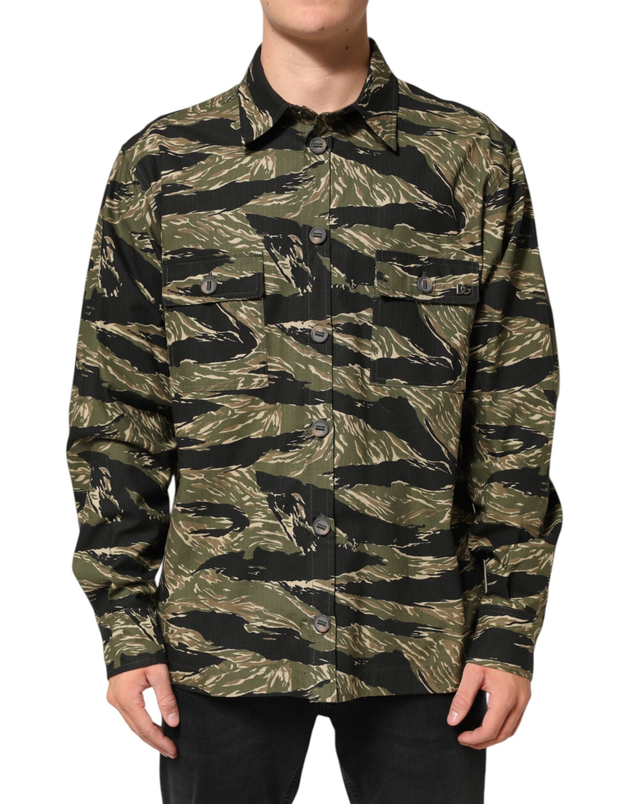 Chemise décontractée Dolce & Gabbana en coton camouflage multicolore, avec motif de style casual visible sur l'image.
