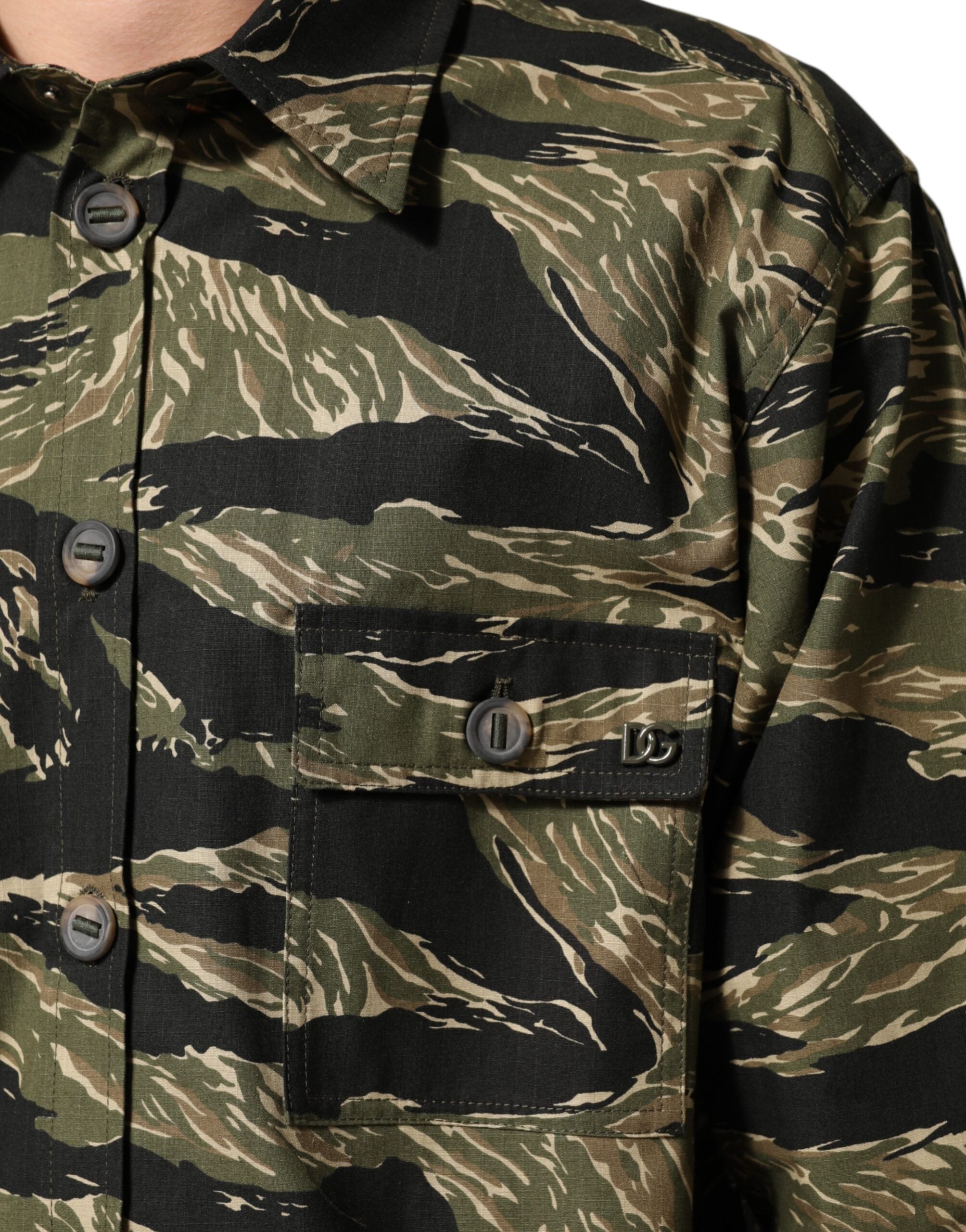 Chemise décontractée Dolce & Gabbana en coton camouflage multicolore, avec motif tendance et coupe confortable.