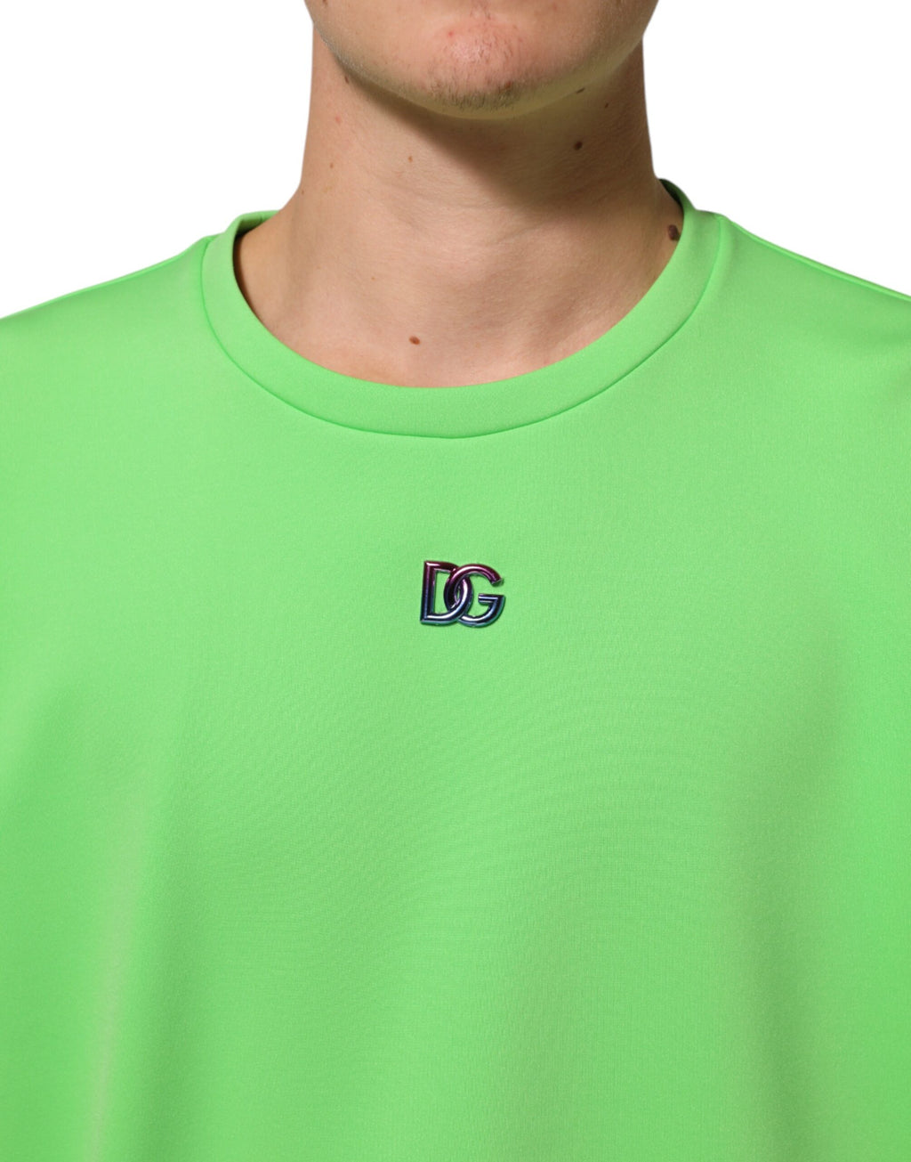 T-shirt Dolce & Gabbana vert avec logo, col ras du cou à manches courtes, tissu en coton, style décontracté.