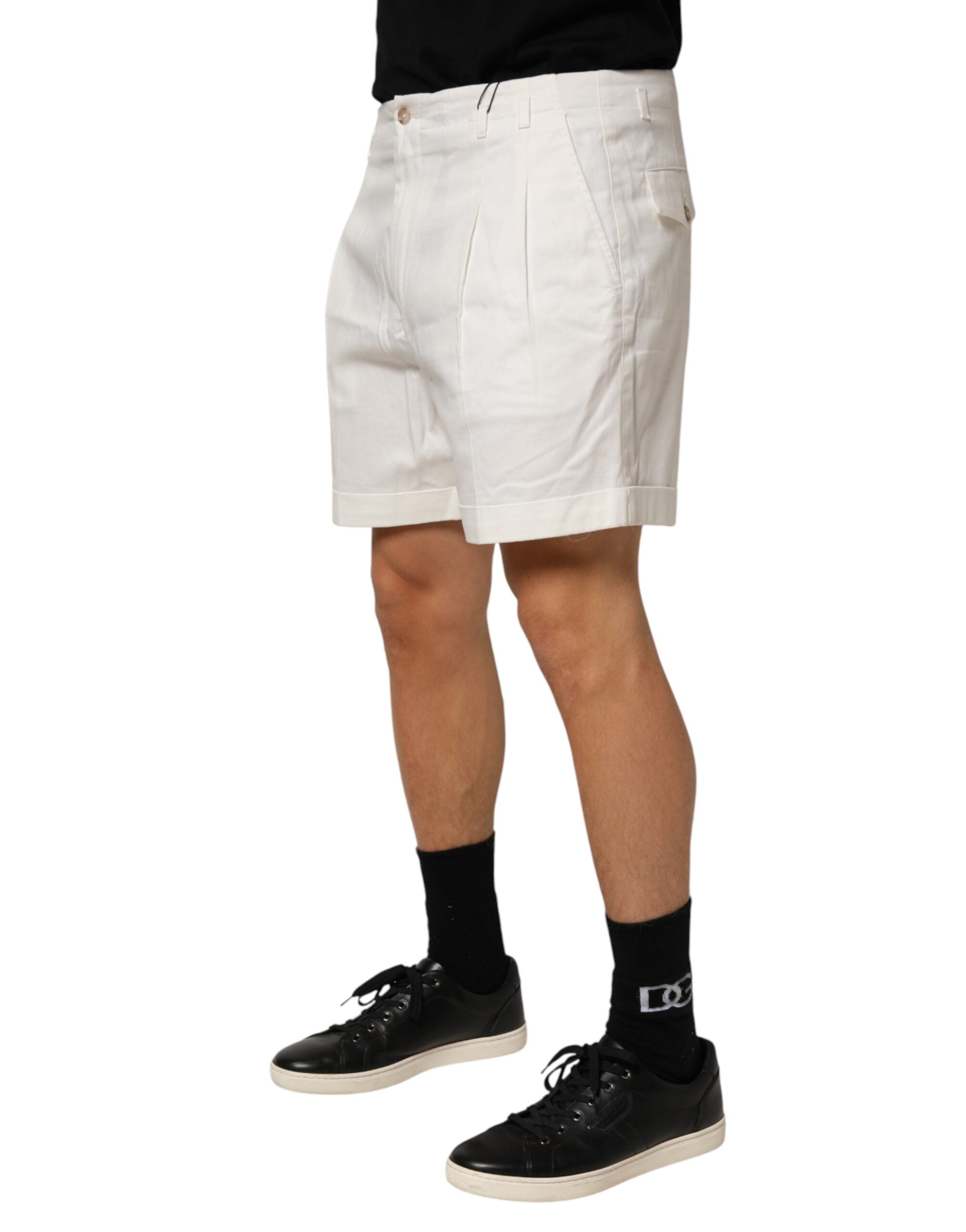 Shorts bermuda en coton blanc pour homme de la marque Dolce & Gabbana, mi-hauteur à la taille, visible en image.
