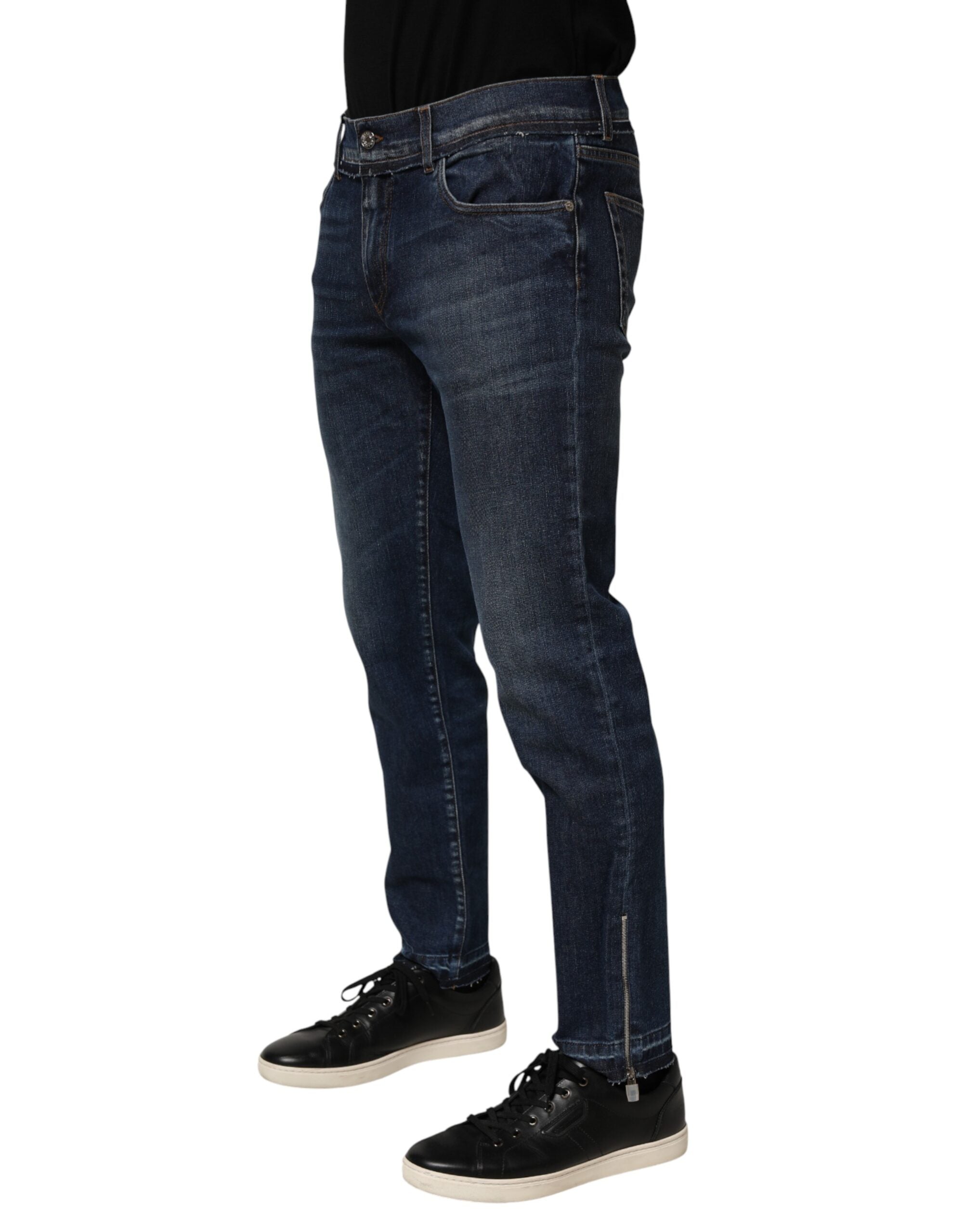 Jeans slim en coton stretch bleu de Dolce & Gabbana pour homme, coupe skinny, denim durable et tendance.