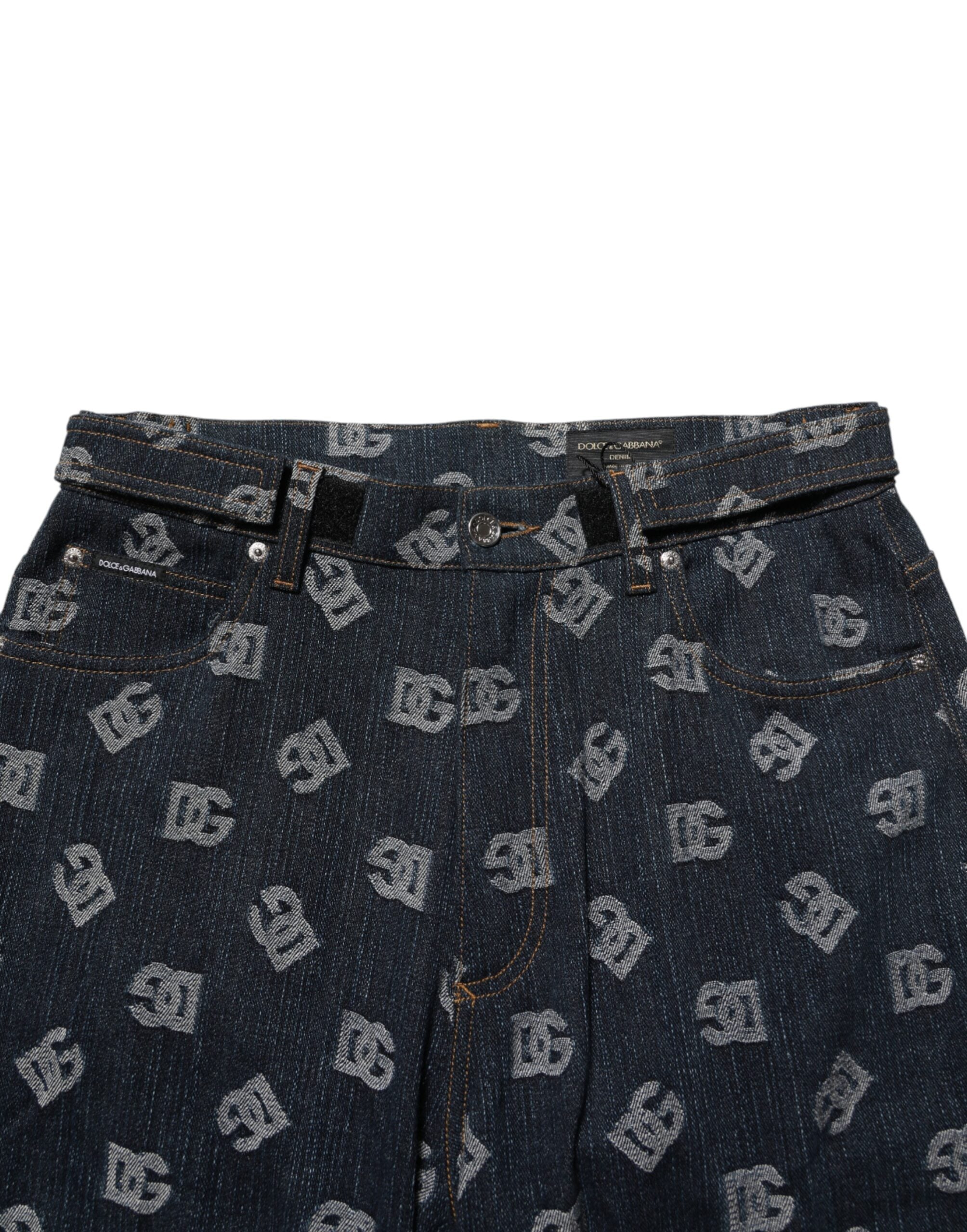 Jeans homme Dolce & Gabbana en denim droit bleu avec logo imprimé, style classique et élégant.