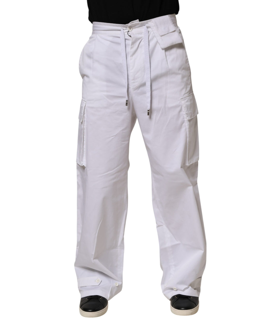 Pantalon cargo homme Dolce & Gabbana en lin blanc, coupe droite, style décontracté et élégant, vue de face.