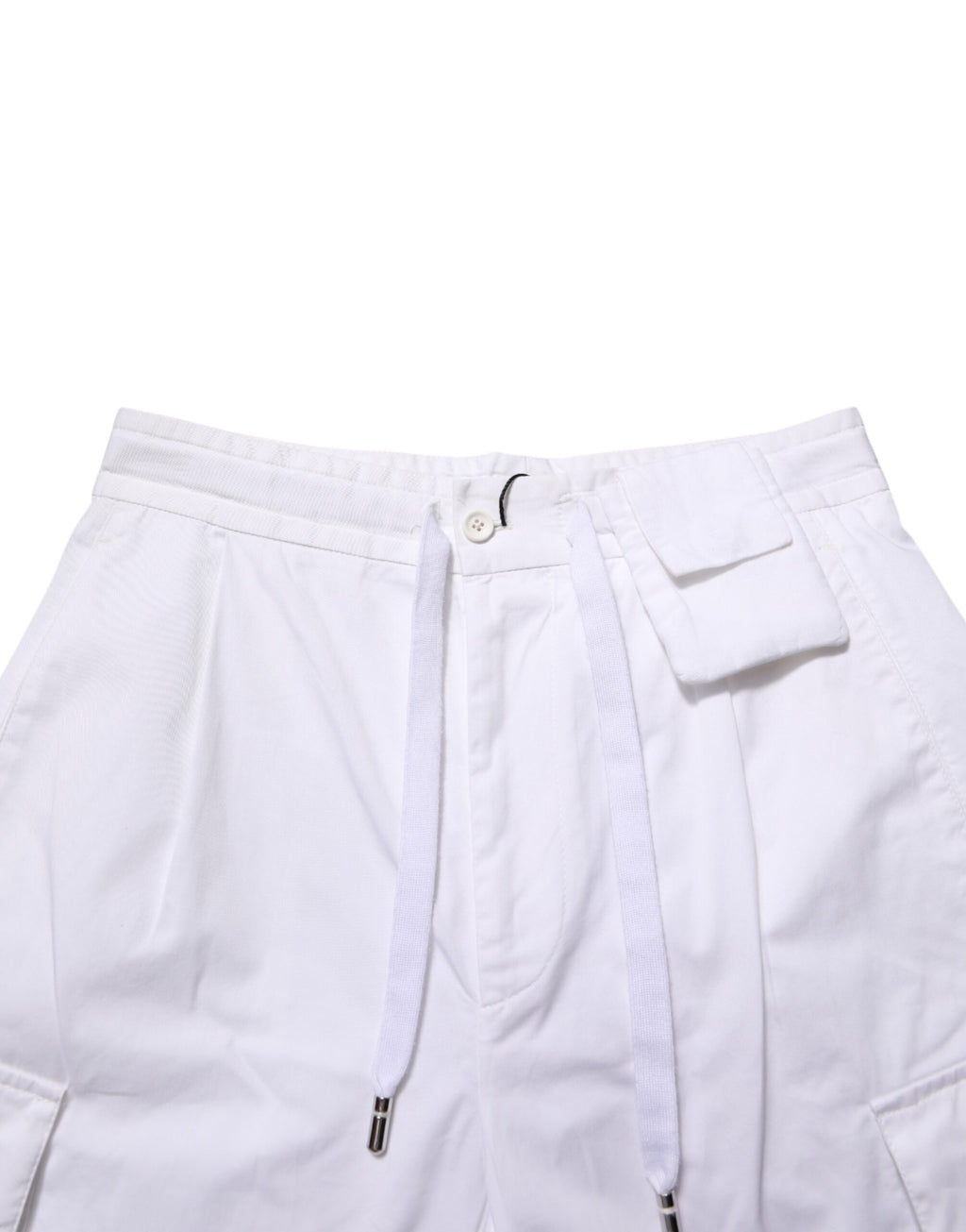 Pantalon cargo homme en lin blanc Dolce & Gabbana, coupe droite, style élégant et décontracté, visible avec ceinture et poches.