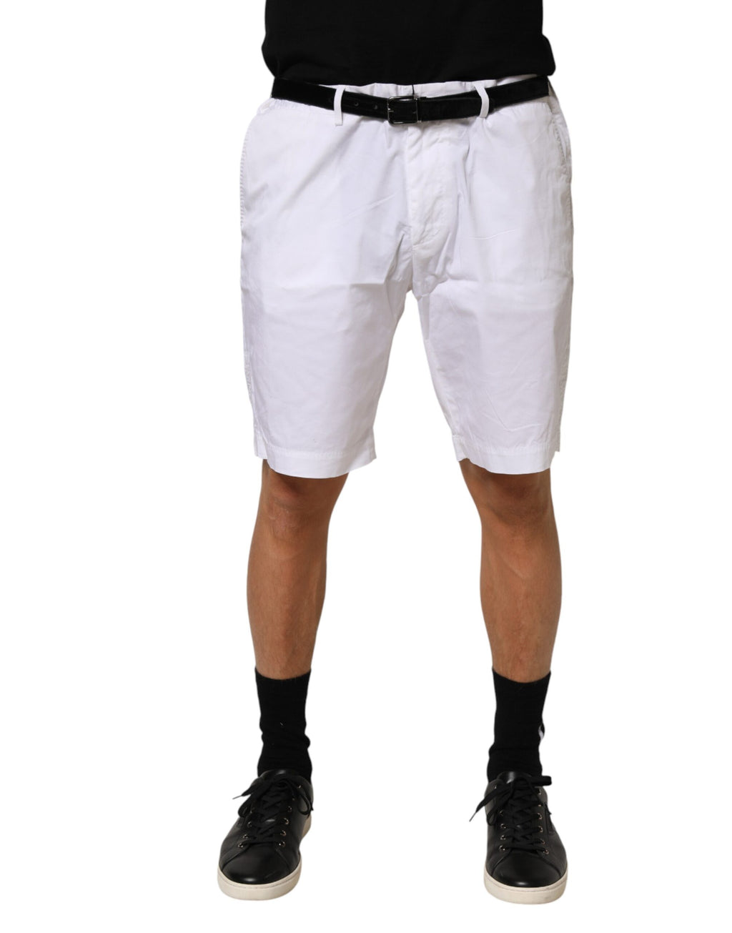 Pantalons bermuda hommes en coton stretch blanc Dolce & Gabbana, vue de face sur modèle.