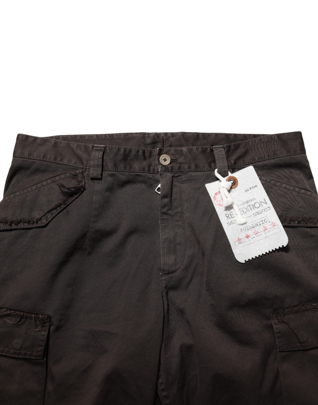Pantalon cargo homme en coton marron de la réédition Dolce & Gabbana, style décontracté et moderne.