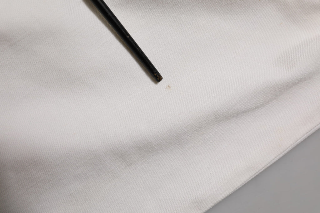 Jeans Prada blanc à taille mi-fesse skinny pour un style décontracté, en denim ajusté et tendance.