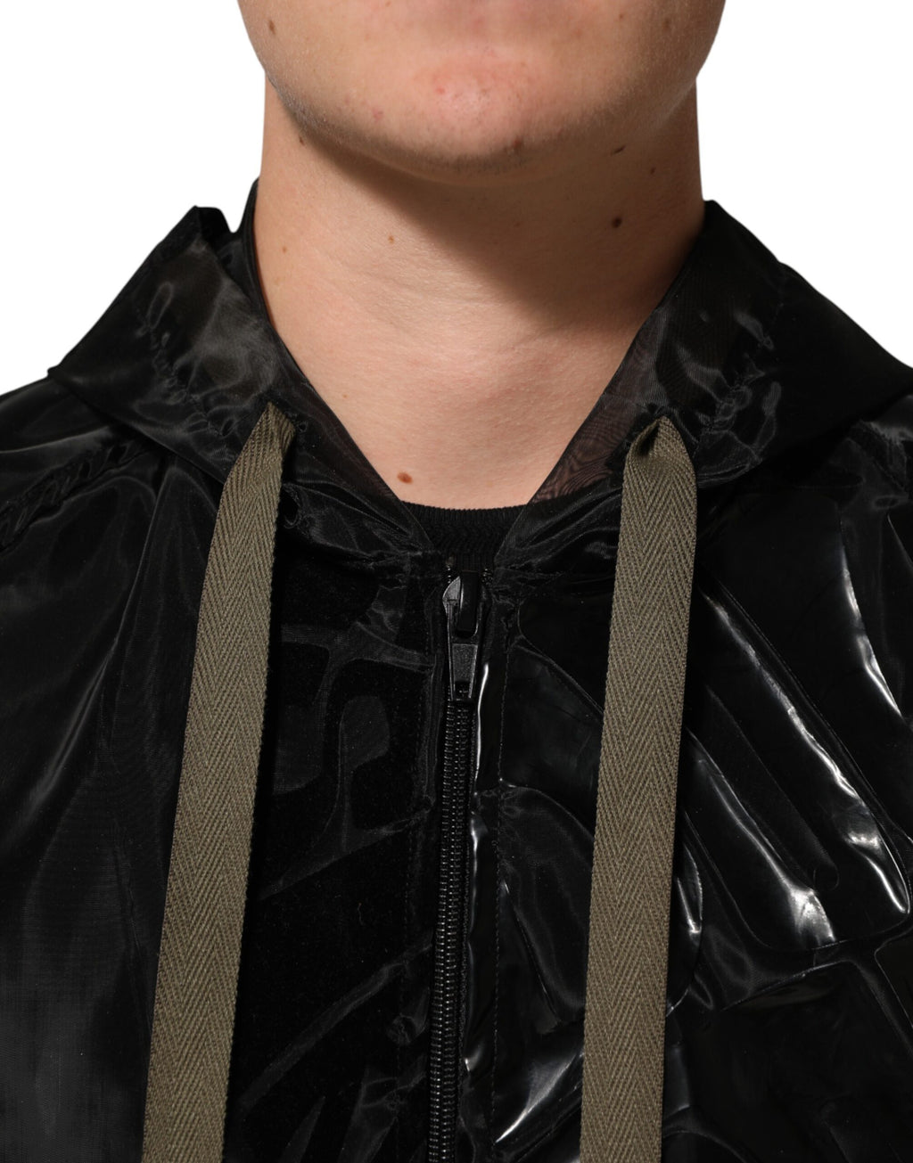 Sweat à capuche homme Dolce & Gabbana noir camouflage avec fermeture éclair complète, tissu épais et style décontracté.