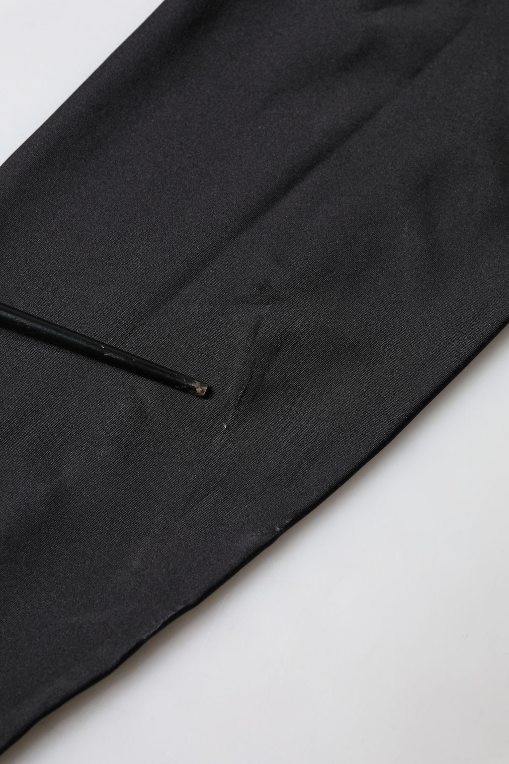 Combinaison noire sans manches Dolce & Gabbana pour femmes, coupe bodycon élégante et ajustée, parfaite pour une tenue sophistiquée.