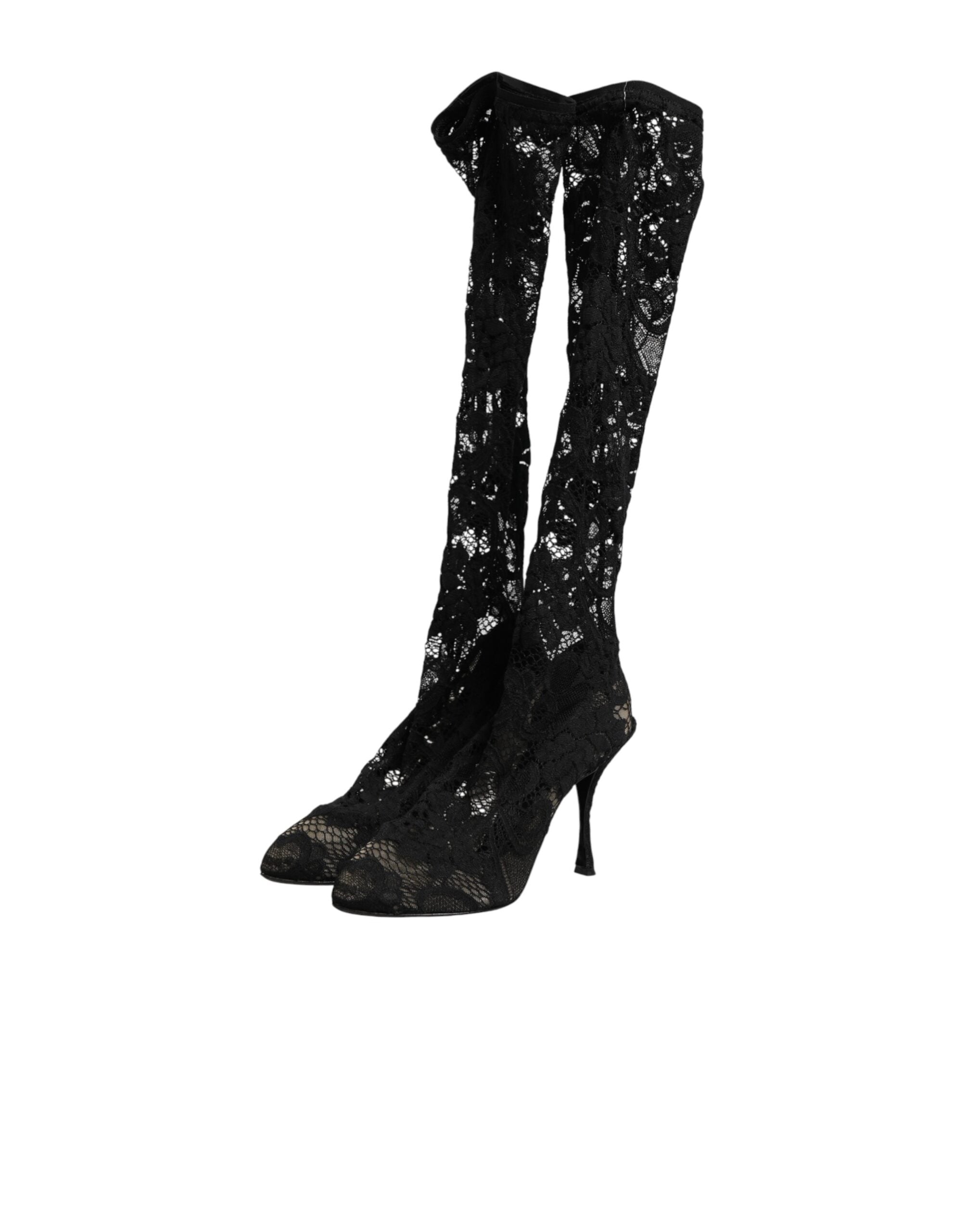 Chaussures noires Dolce & Gabbana Taormina avec bottines en dentelle et chaussettes, élégantes et sophistiquées.