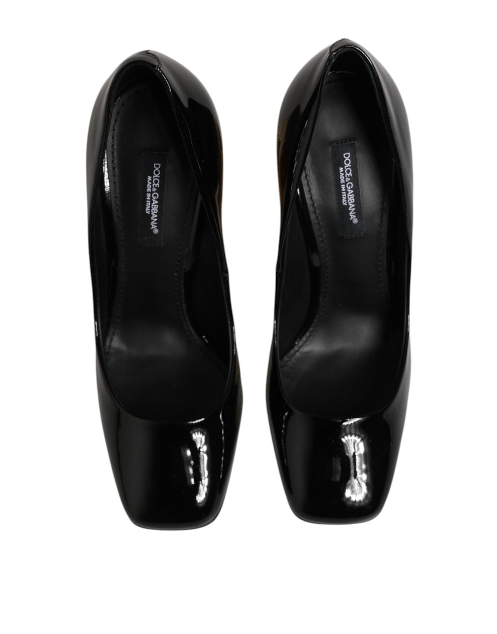 Chaussures à talons Dolce & Gabbana noires et or en cuir verni avec logo, élégantes et sophistiquées.