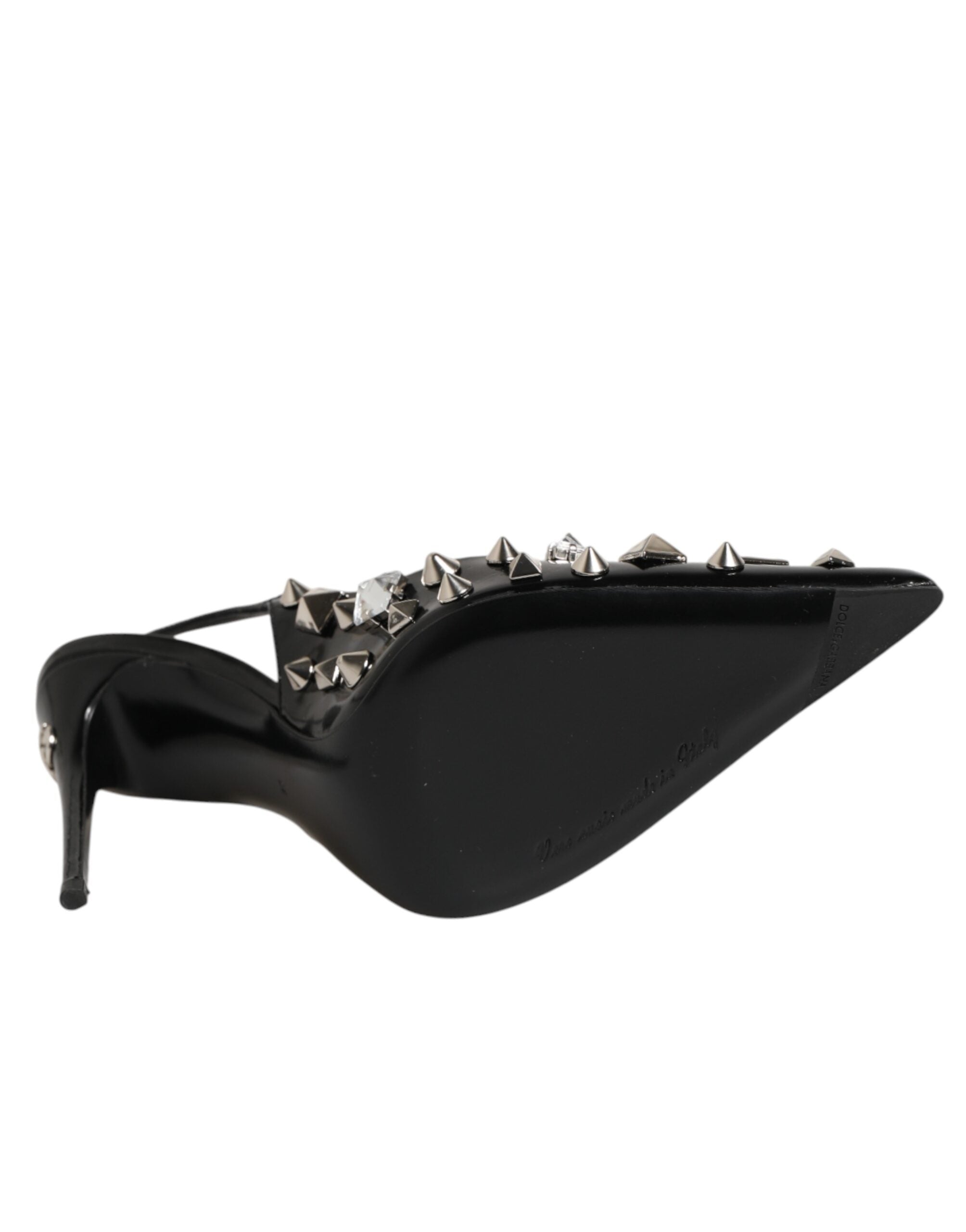 Chaussures à talons en cuir noir Dolce & Gabbana avec studs, sandales slingbacks élégantes et sophistiquées.