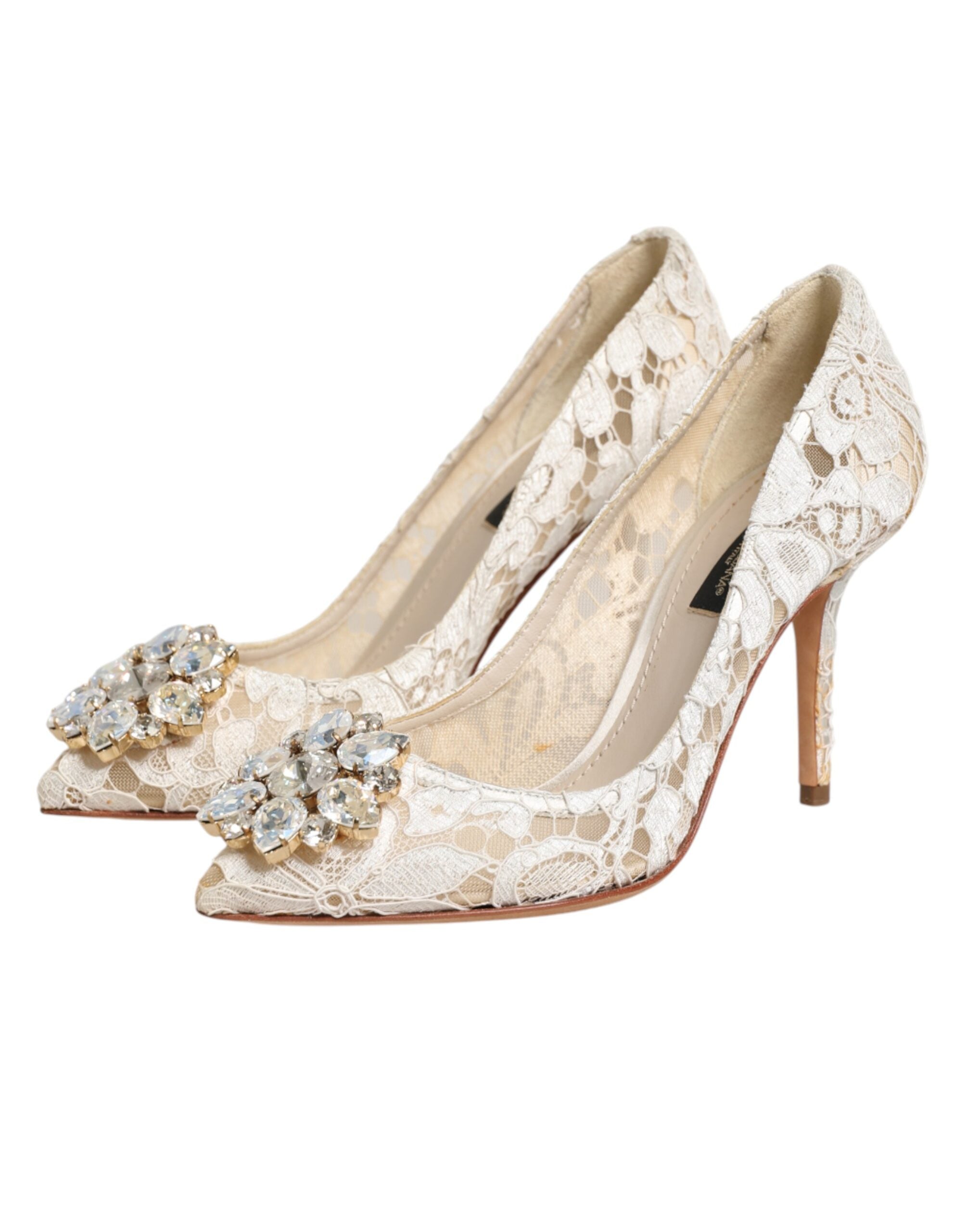 Chaussures Dolce & Gabbana Taormina en dentelle blanche avec cristaux et talons hauts élégants.