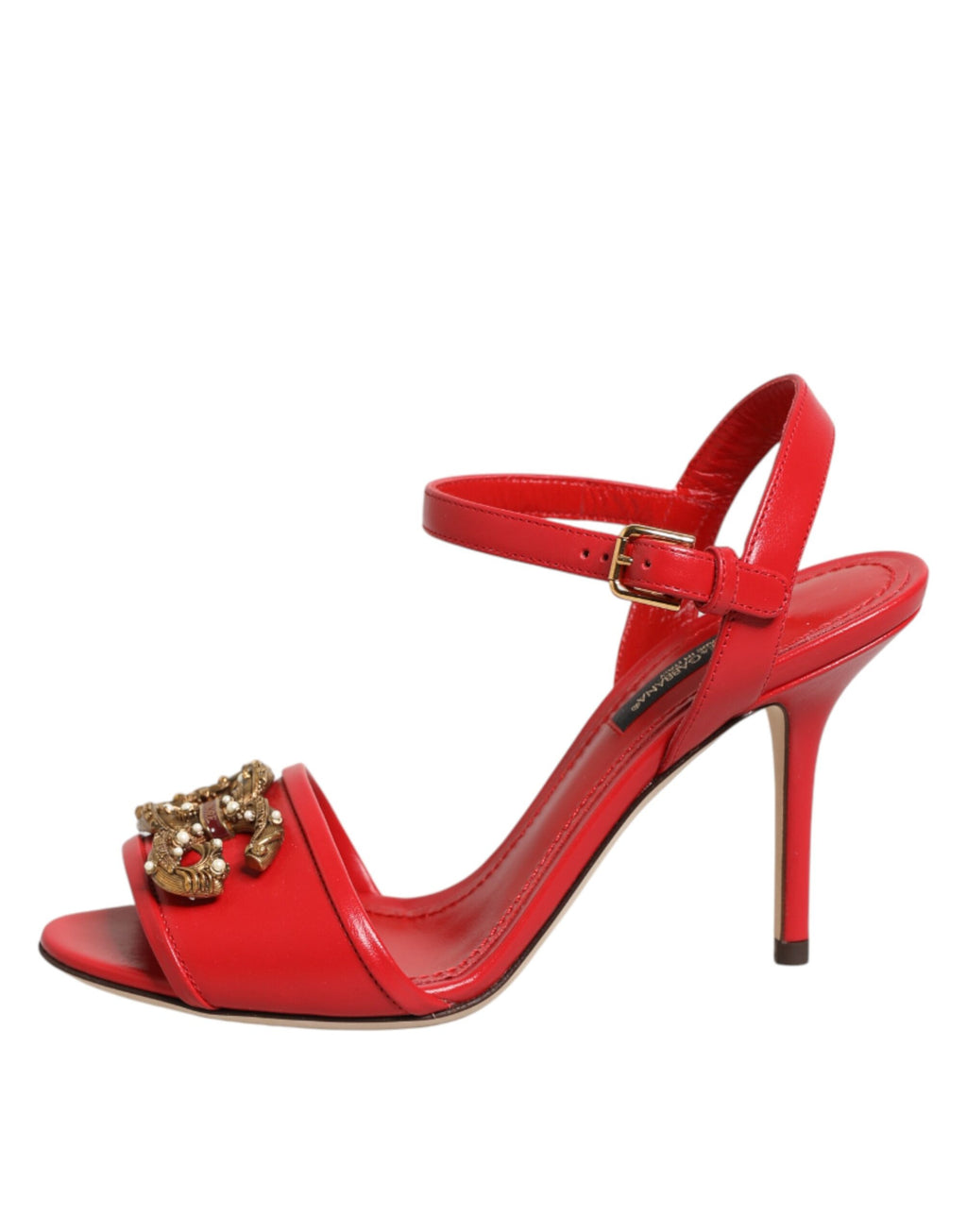 Sandales à talons rouges Dolce & Gabbana DG AMORE en cuir, vue de côté, avec design élégant et finition soignée.