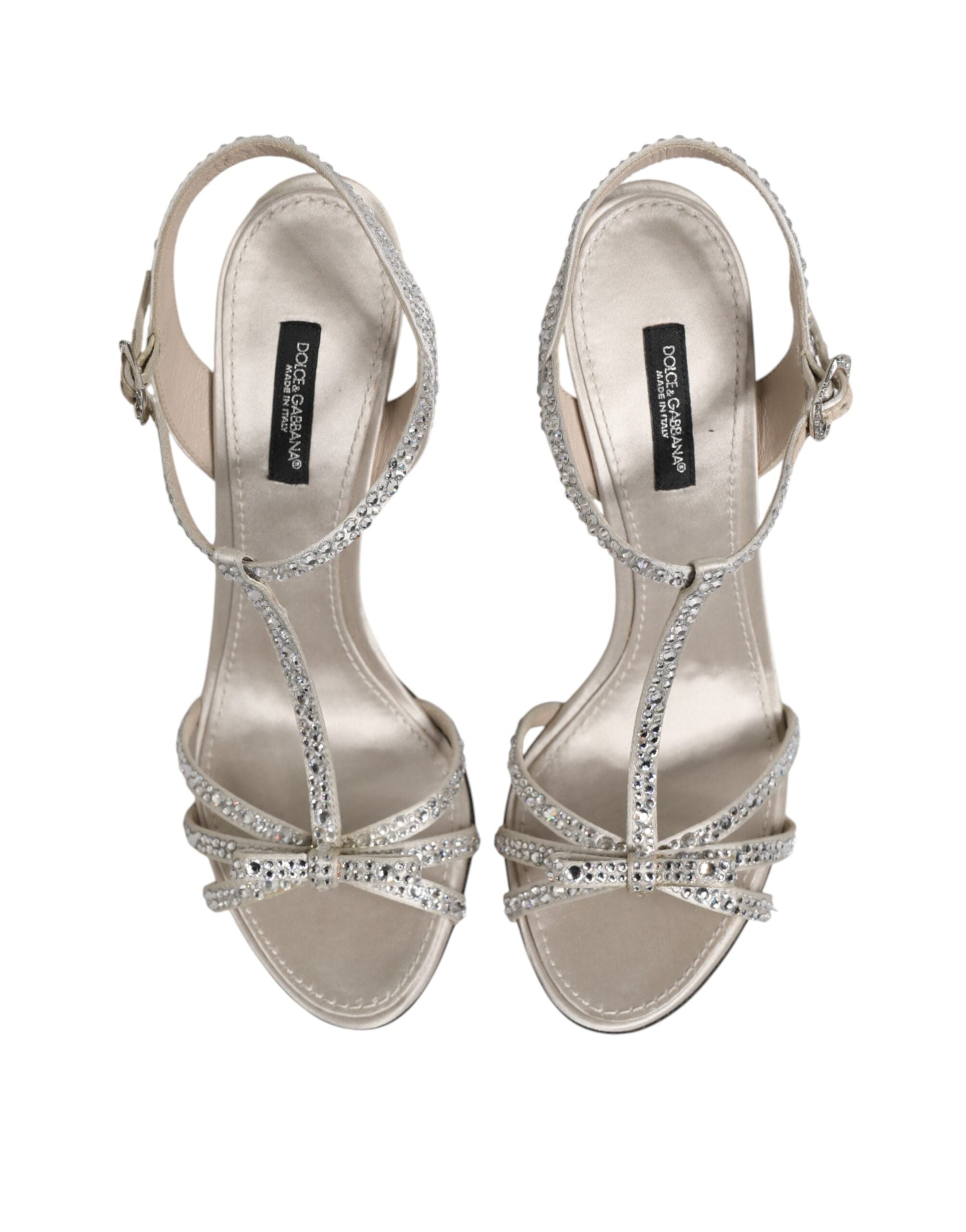 Sandales à talons Dolce & Gabbana en argent avec bride à la cheville et strass, élégantes chaussures de soirée.