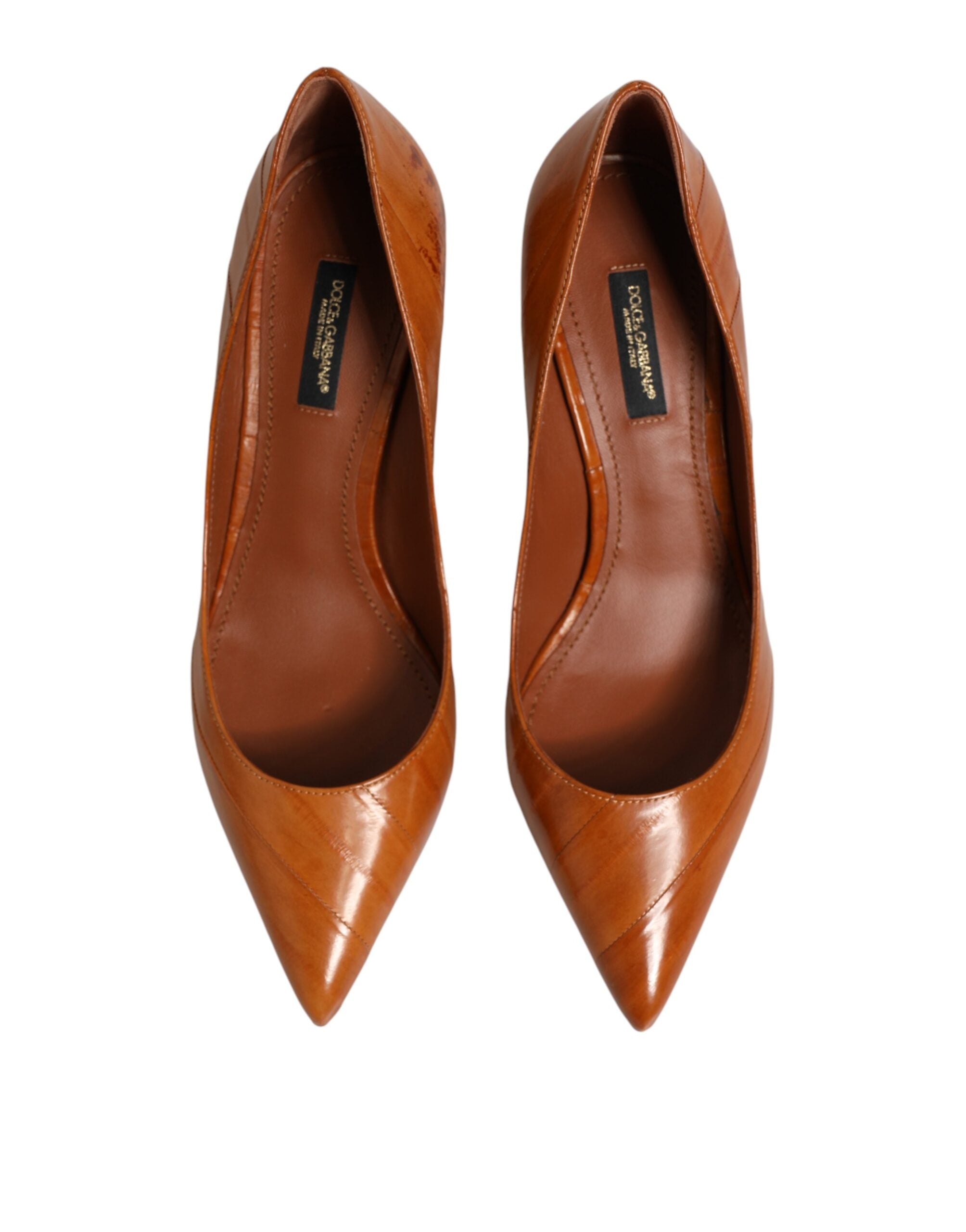Chaussures à talons kitten en cuir marron de Dolce & Gabbana, élégantes et sophistiquées, vue de côté.