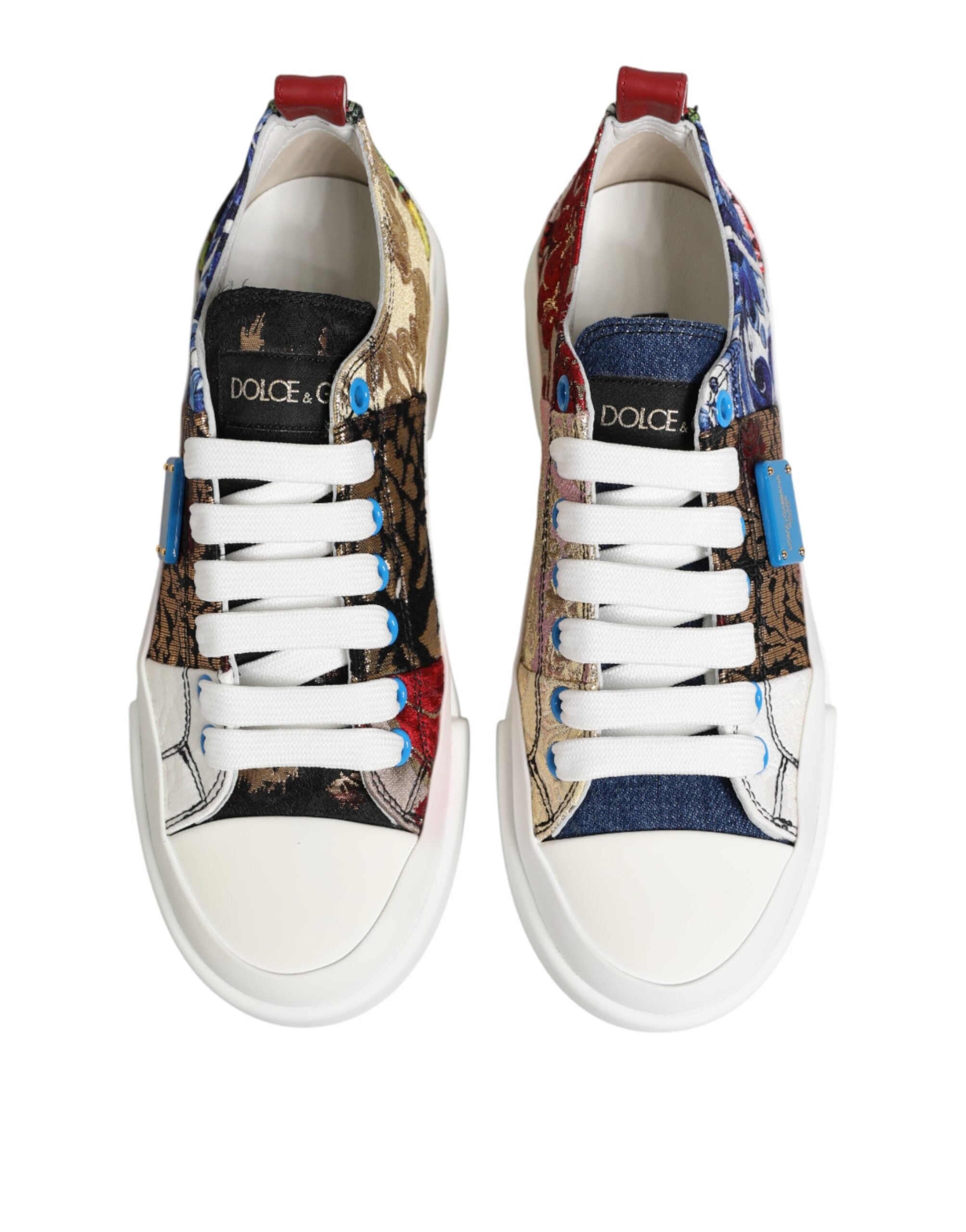 Chaussures basses Dolce & Gabbana en patchwork multicolore, sneakers tendance avec design unique et coloré.
