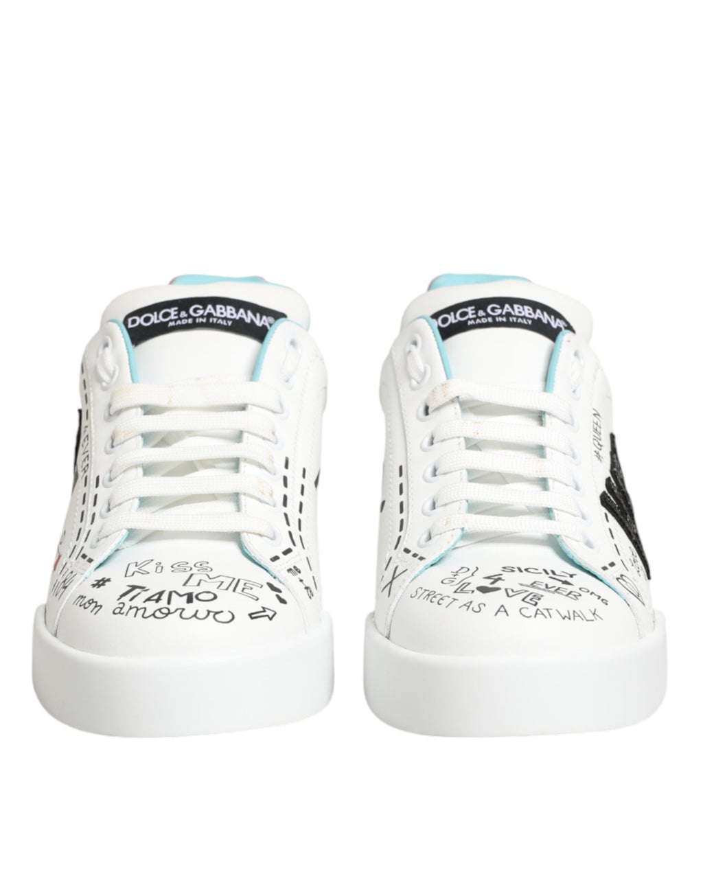 Chaussures sneakers basses blanches en cuir Dolce & Gabbana avec graffiti, mode urbaine et style tendance.