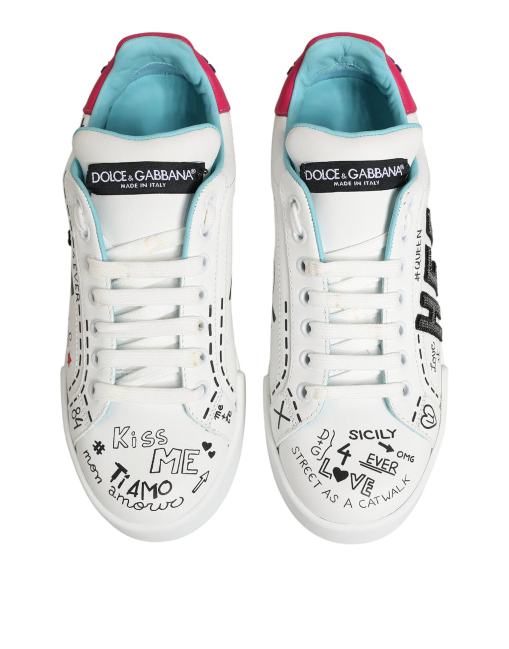Chaussures sneakers basses en cuir blanc Dolce & Gabbana avec graffiti, style décontracté et tendance.