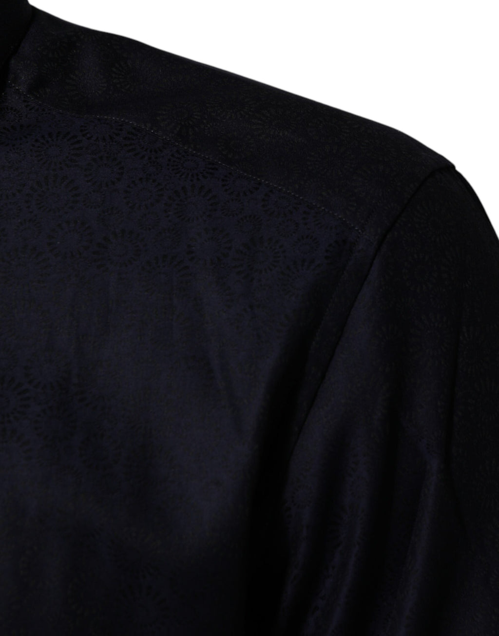 Chemise homme Dolce & Gabbana en coton bleu à col et manches longues, style habillé avec détails dorés.