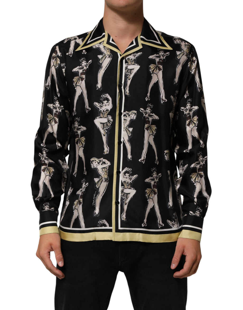 Chemise Dolce & Gabbana en soie noire à imprimé pin-up, boutonnée, élégante et sophistiquée.