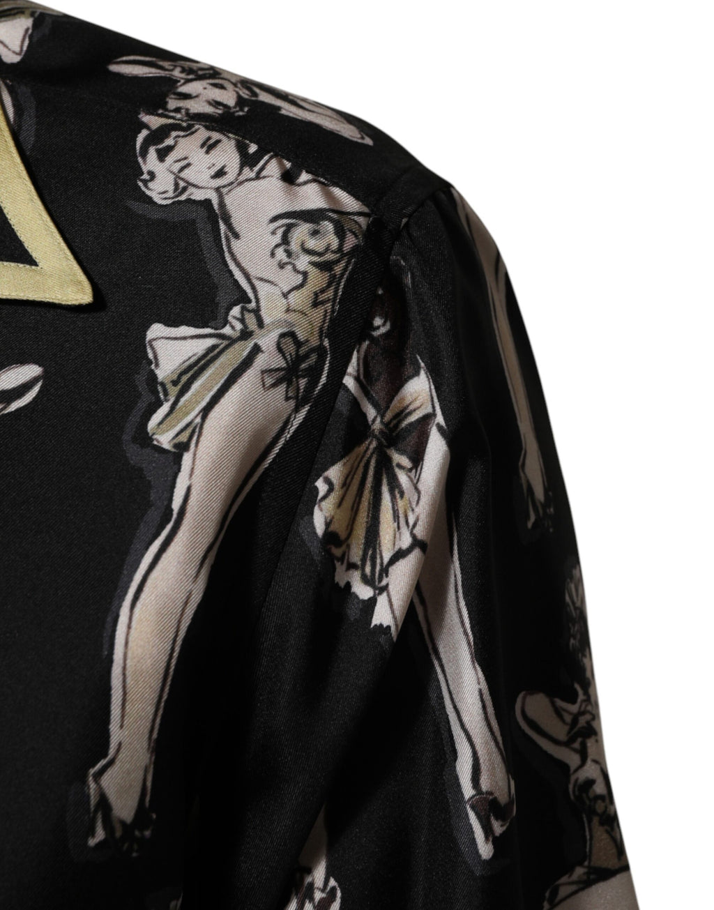 Chemise à boutons Dolce & Gabbana en soie noire avec imprimé pin-up, élégante et sophistiquée.