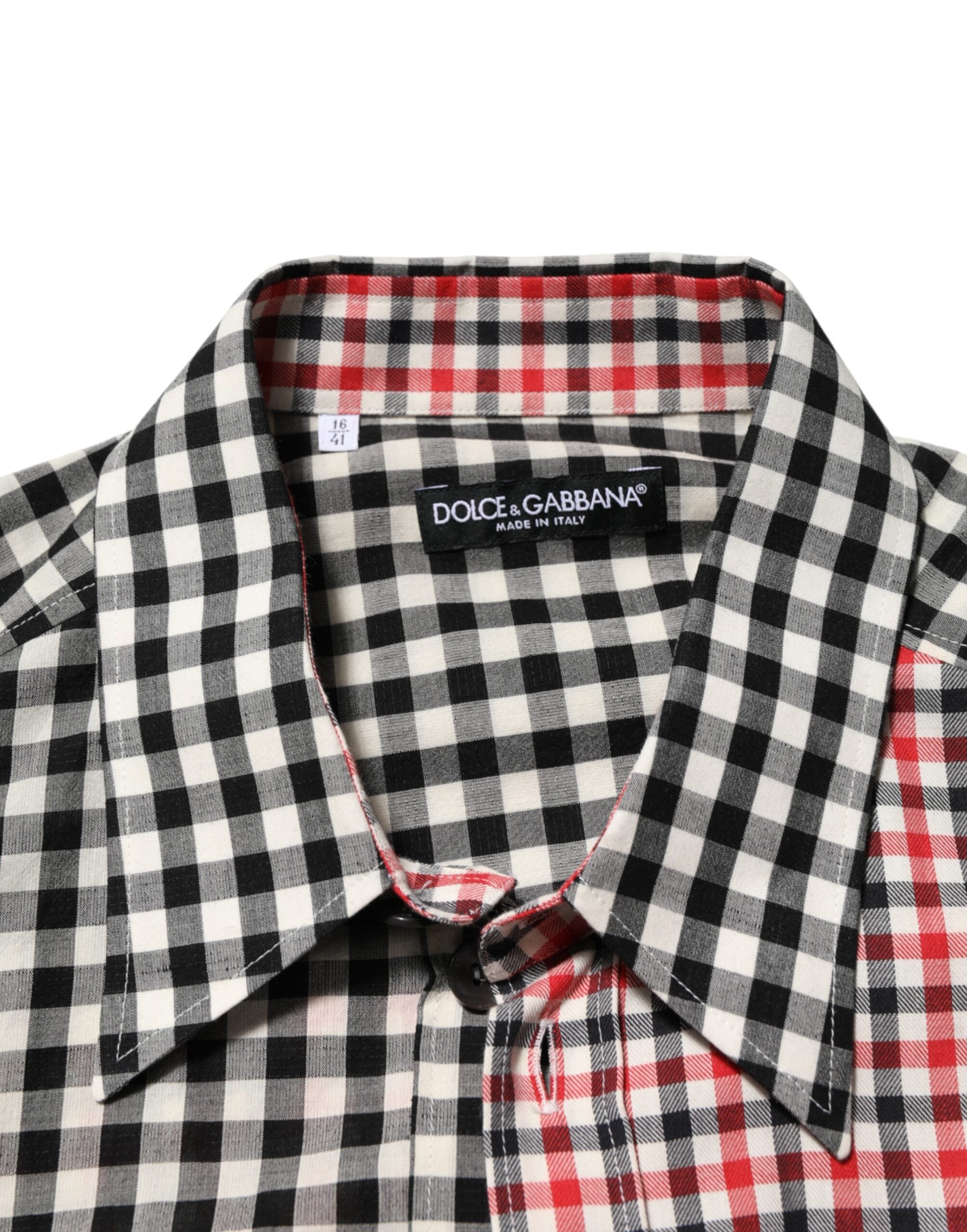 Chemise à carreaux multicolores en coton de Dolce & Gabbana avec col, visible en gros plan dans l'image.
