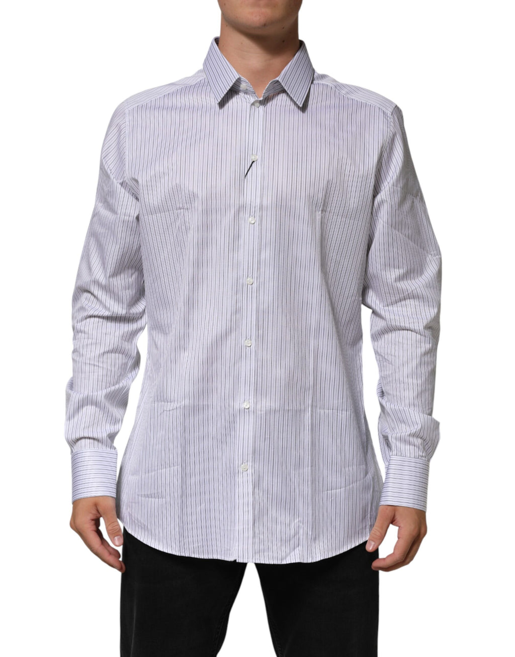 Chemise blanche en coton pour homme Dolce & Gabbana avec rayures dorées, détails élégants et col classique.