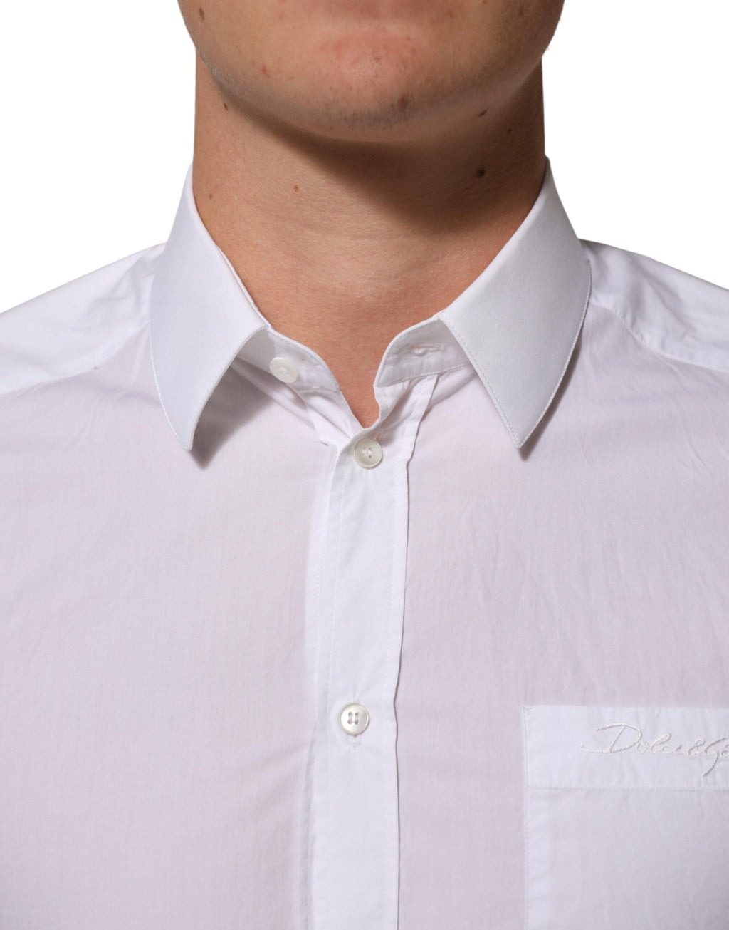 Chemise habillée blanche en coton pour homme de Dolce & Gabbana avec col, ornée de détails dorés.