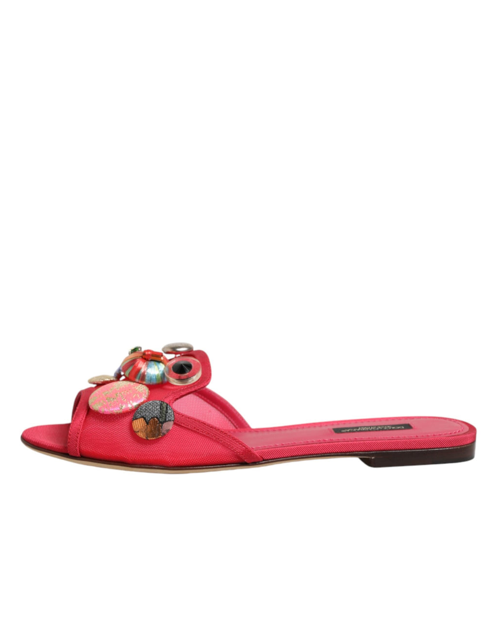 Sandales plates Dolce & Gabbana rouges à embellissements, chaussures faciles à enfiler, vue de face.