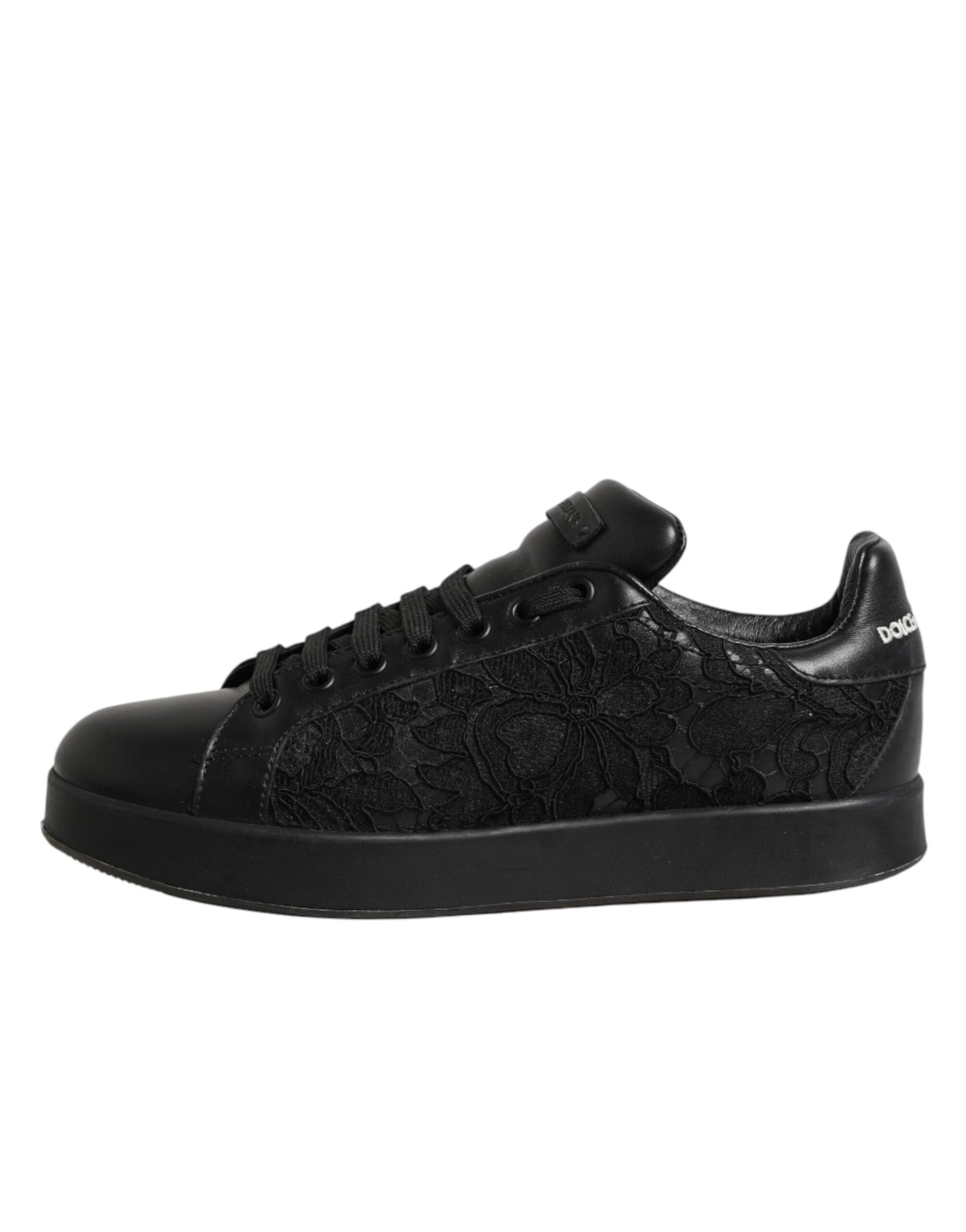 Chaussures basses Dolce & Gabbana en dentelle florale noire, baskets élégantes avec design sophistiqué.