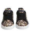Chaussures sneakers basses en cuir marron à motif léopard de Dolce & Gabbana, style élégant et tendance, vue de côté.