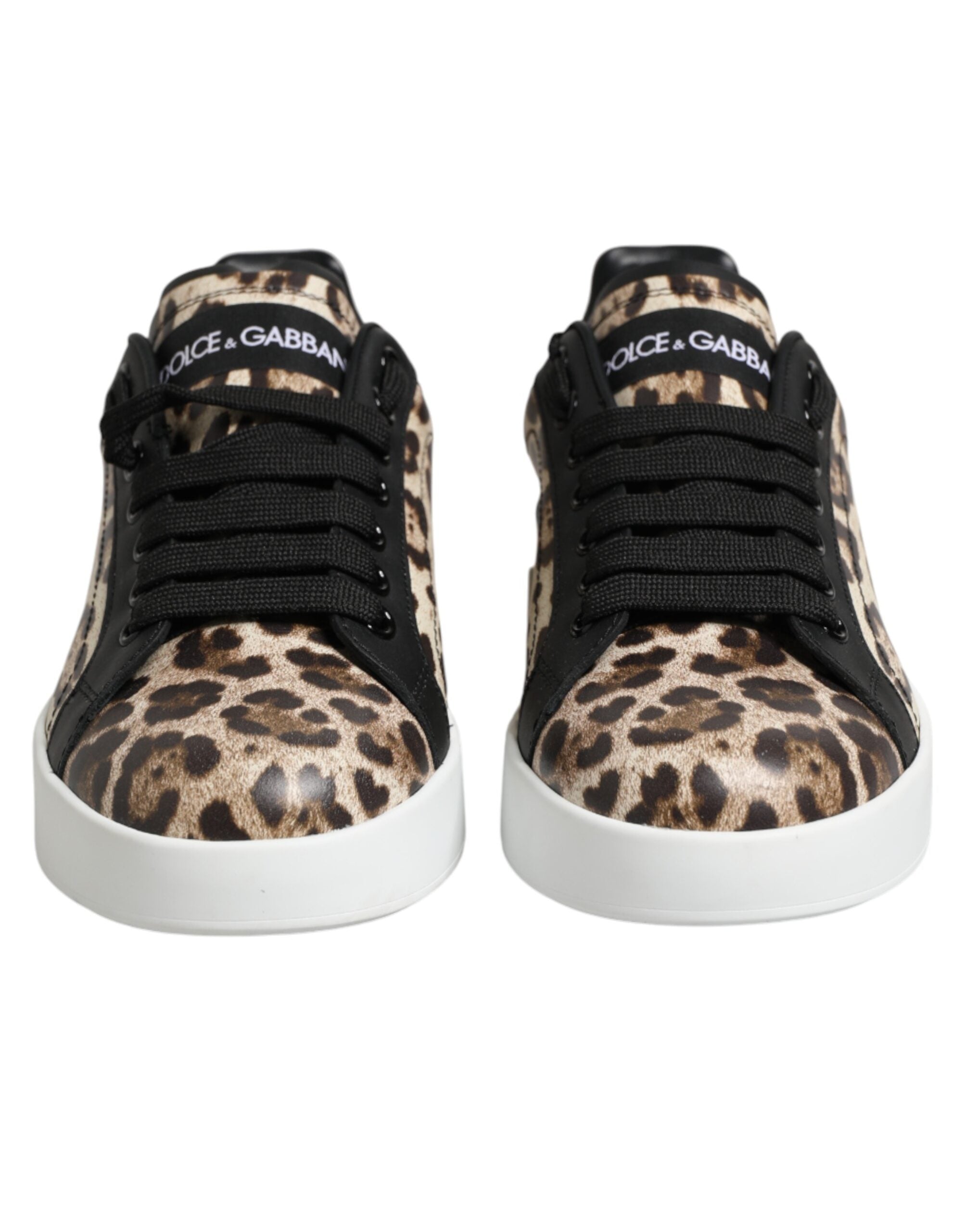 Chaussures sneakers basses en cuir marron à motif léopard de Dolce & Gabbana, style élégant et tendance, vue de côté.