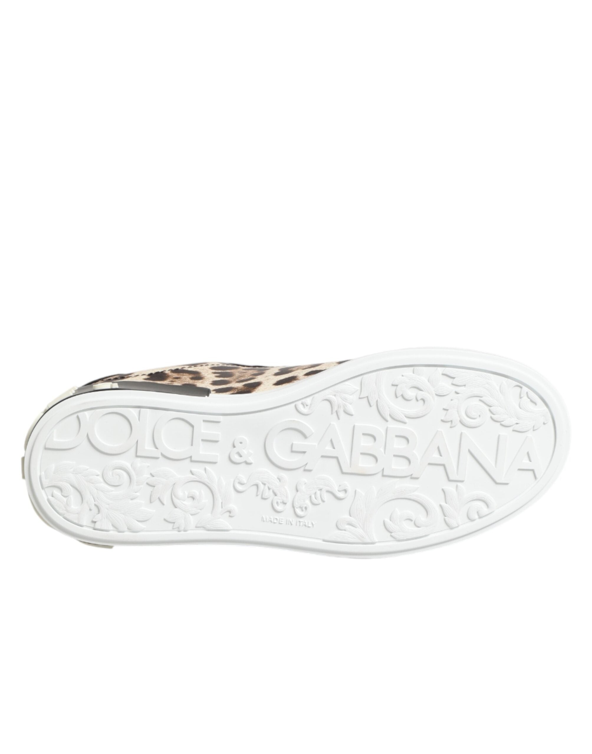 Chaussures basses en cuir marron avec motif léopard de Dolce & Gabbana, sneakers élégants pour homme.
