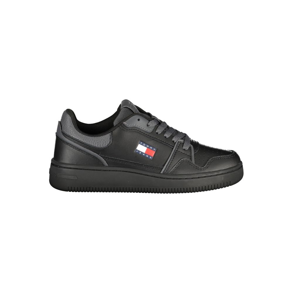 Sneakers pour femmes Tommy Hilfiger en polyuréthane noir, style décontracté et moderne.